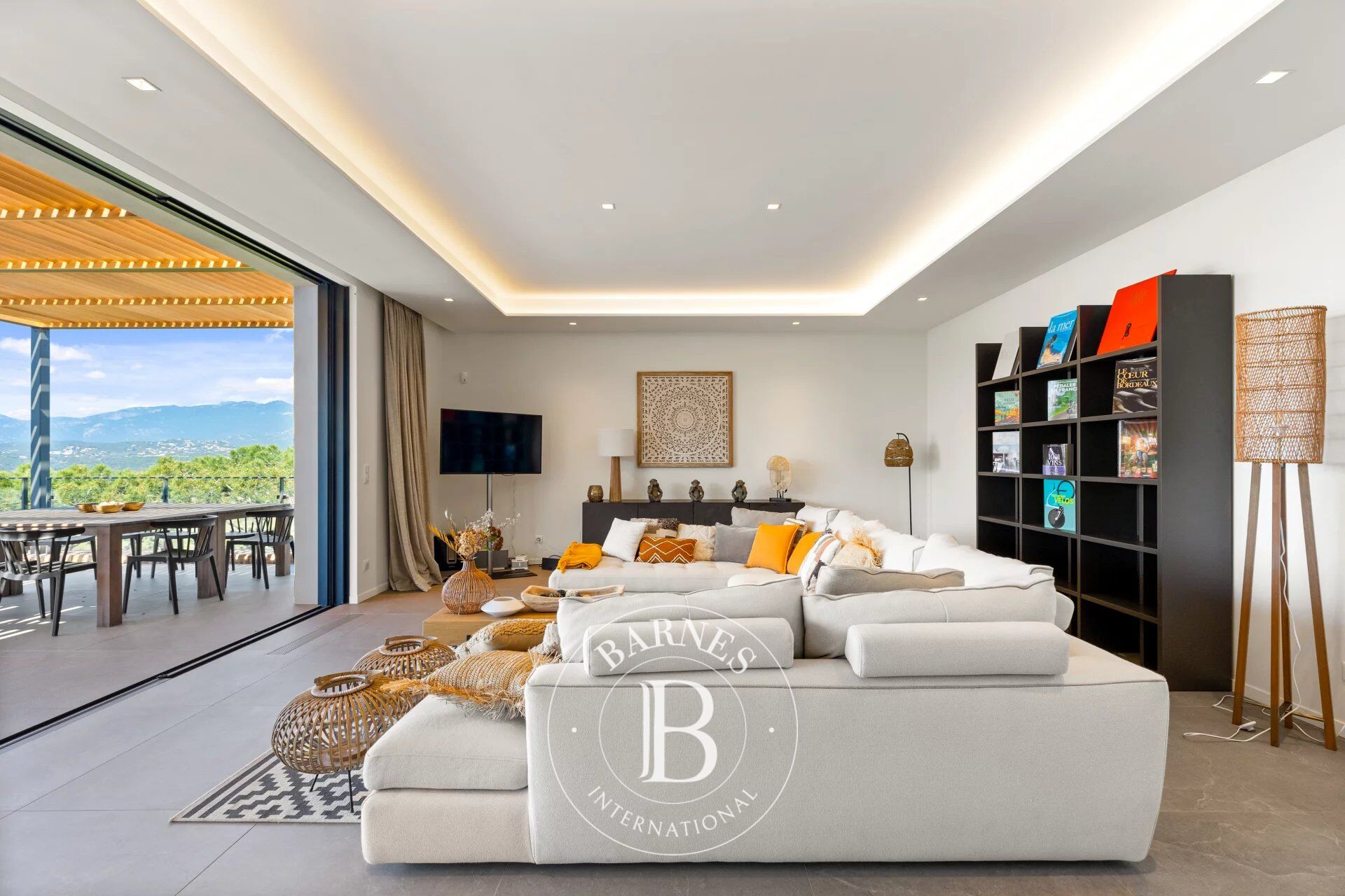 Villa Porto-Vecchio - picture 3