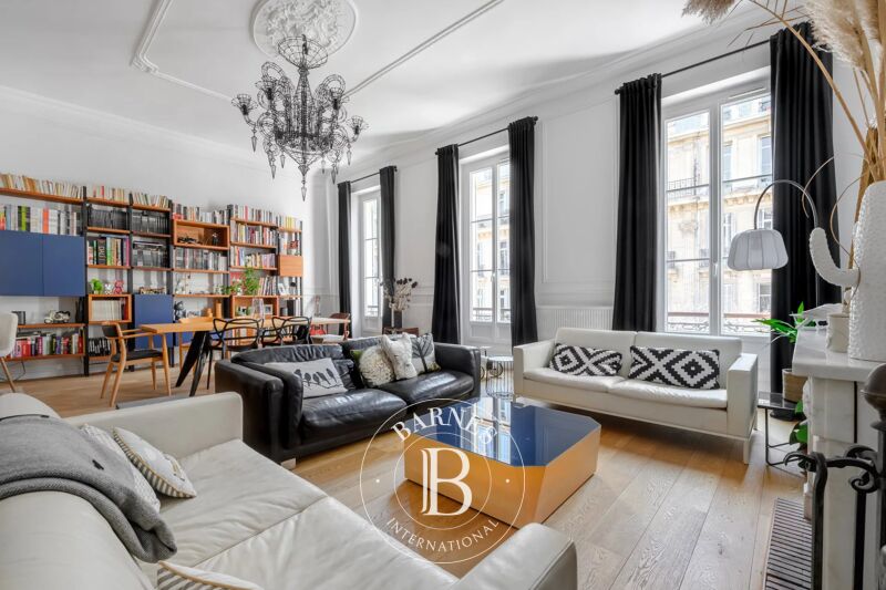 For sale - Marseille 6 - Vauban - 6-room apartment - unobstructed view