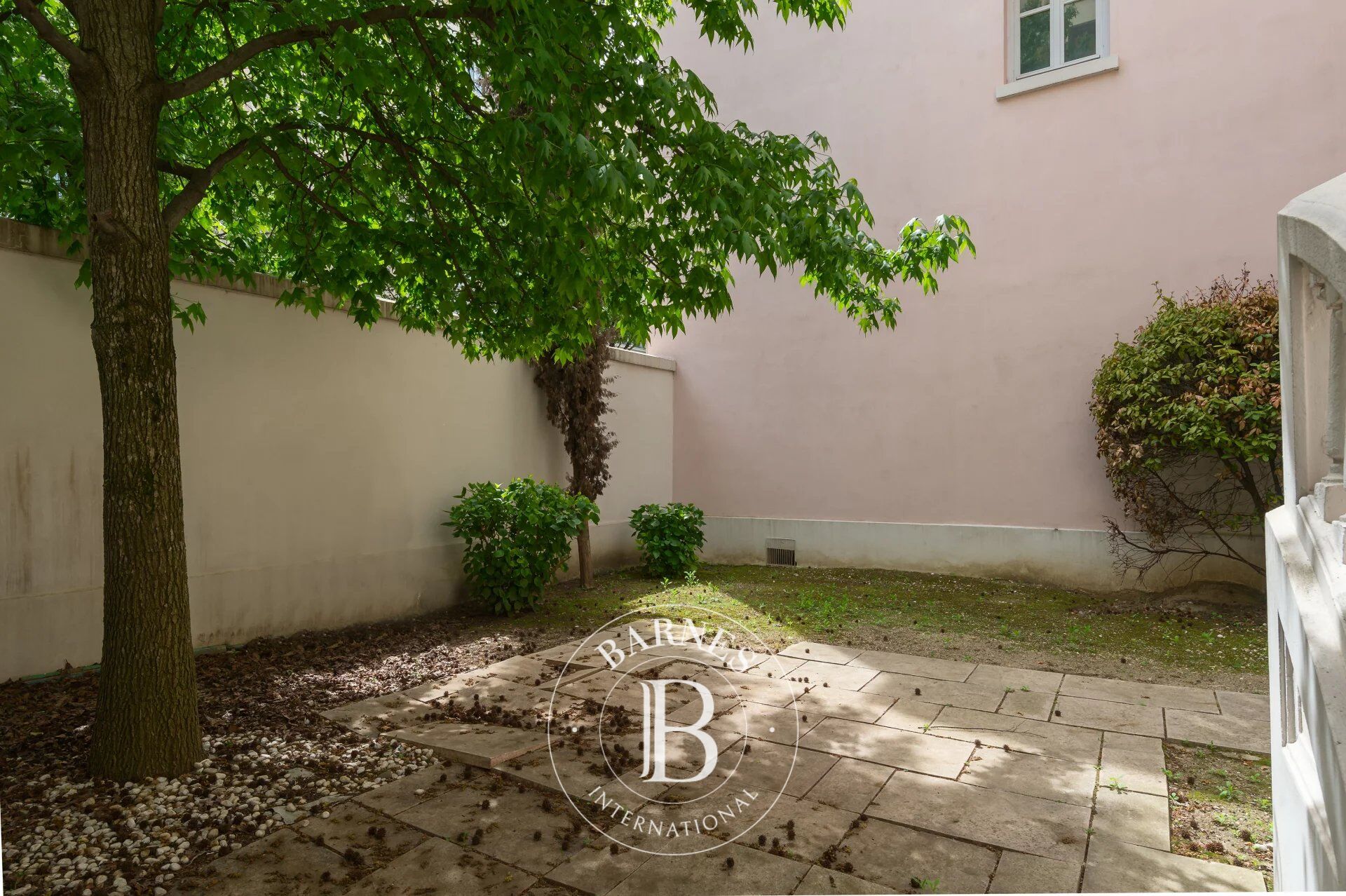 Lyon 6 - Parc Tête d'Or - Maison de 200,17 m² - 6 chambres - Jardin - Garage triple - picture 2