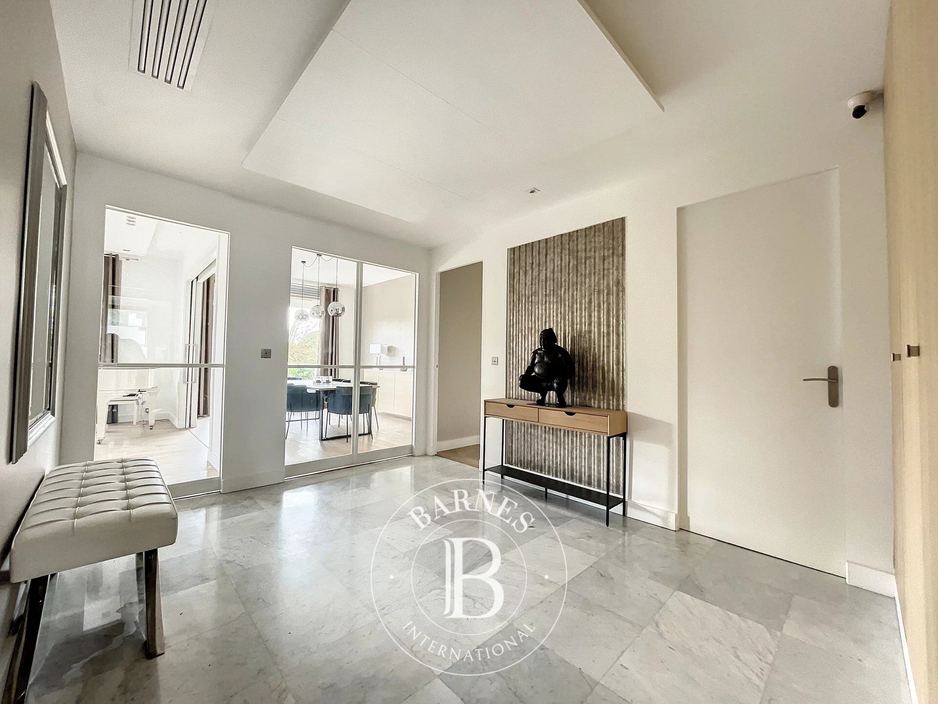 For Rent, Apartment Neuilly-sur-Seine - picture 4