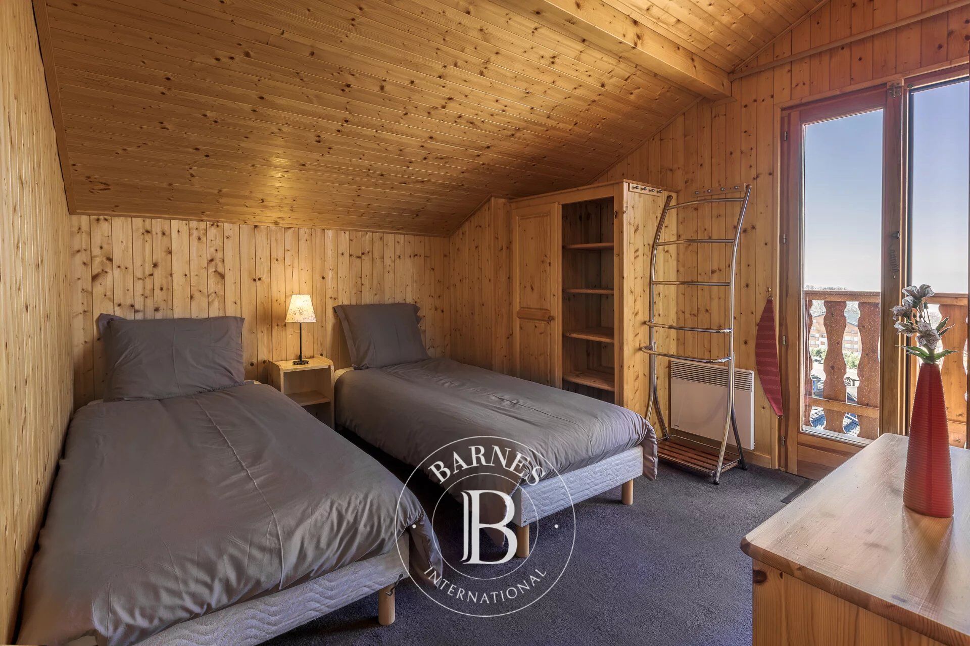 Ev Thollon-les-Mémises - picture 9