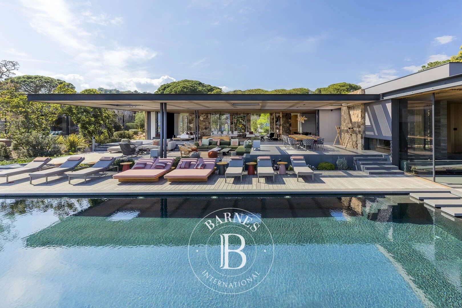 Villa Porto-Vecchio - picture 1