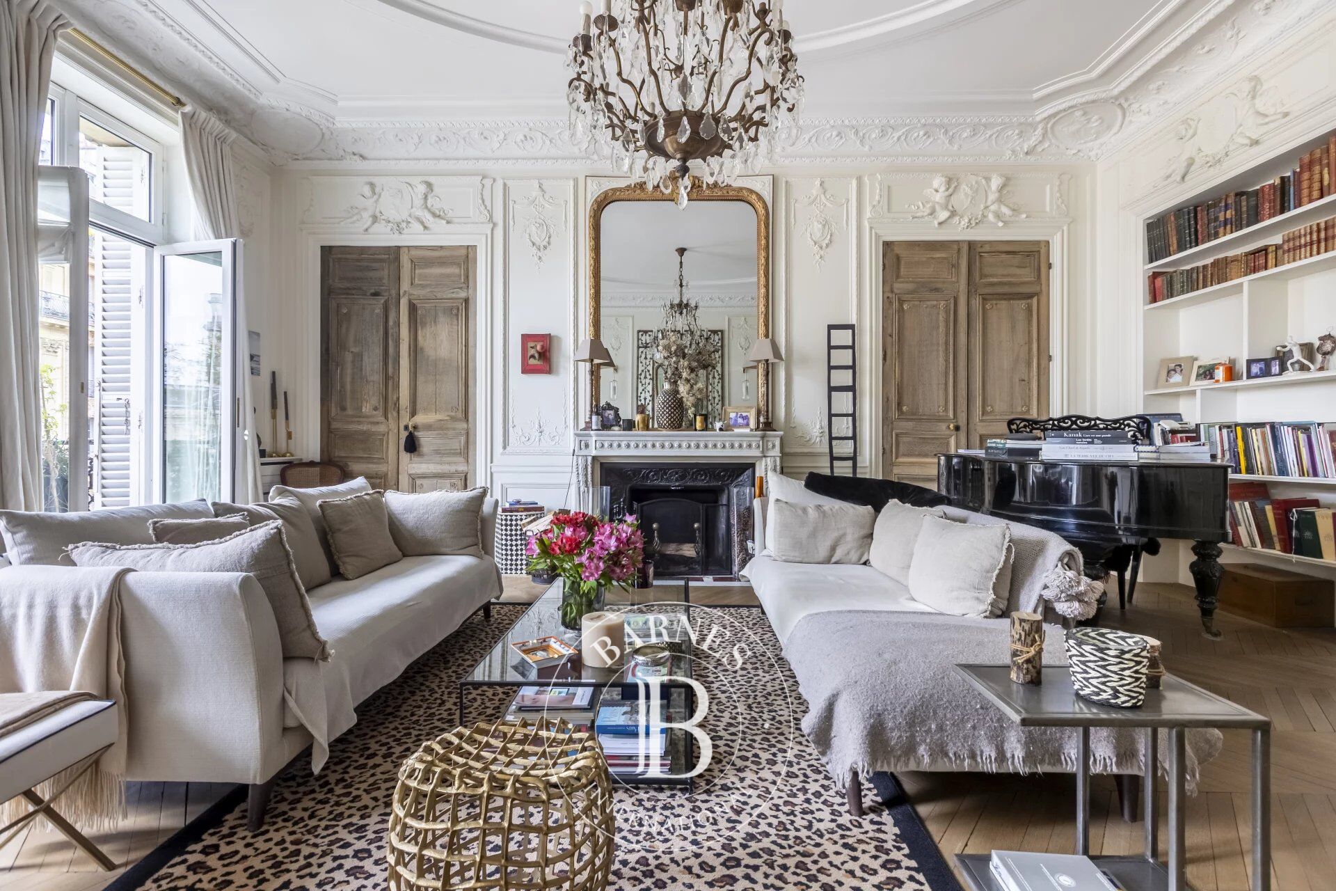 - Rue de Rennes - fully renovated apartment - picture 2