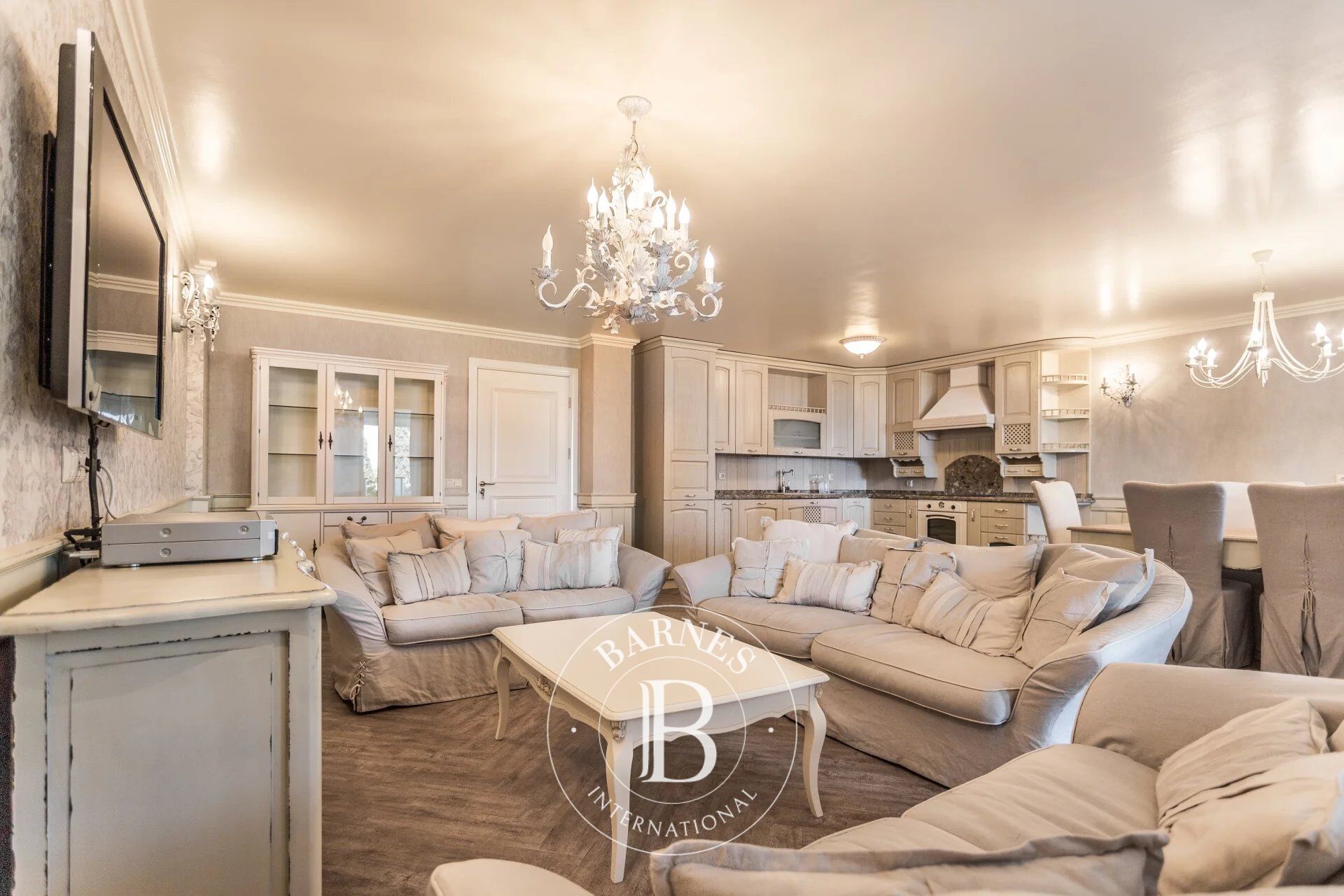 Daire Varna - picture 4