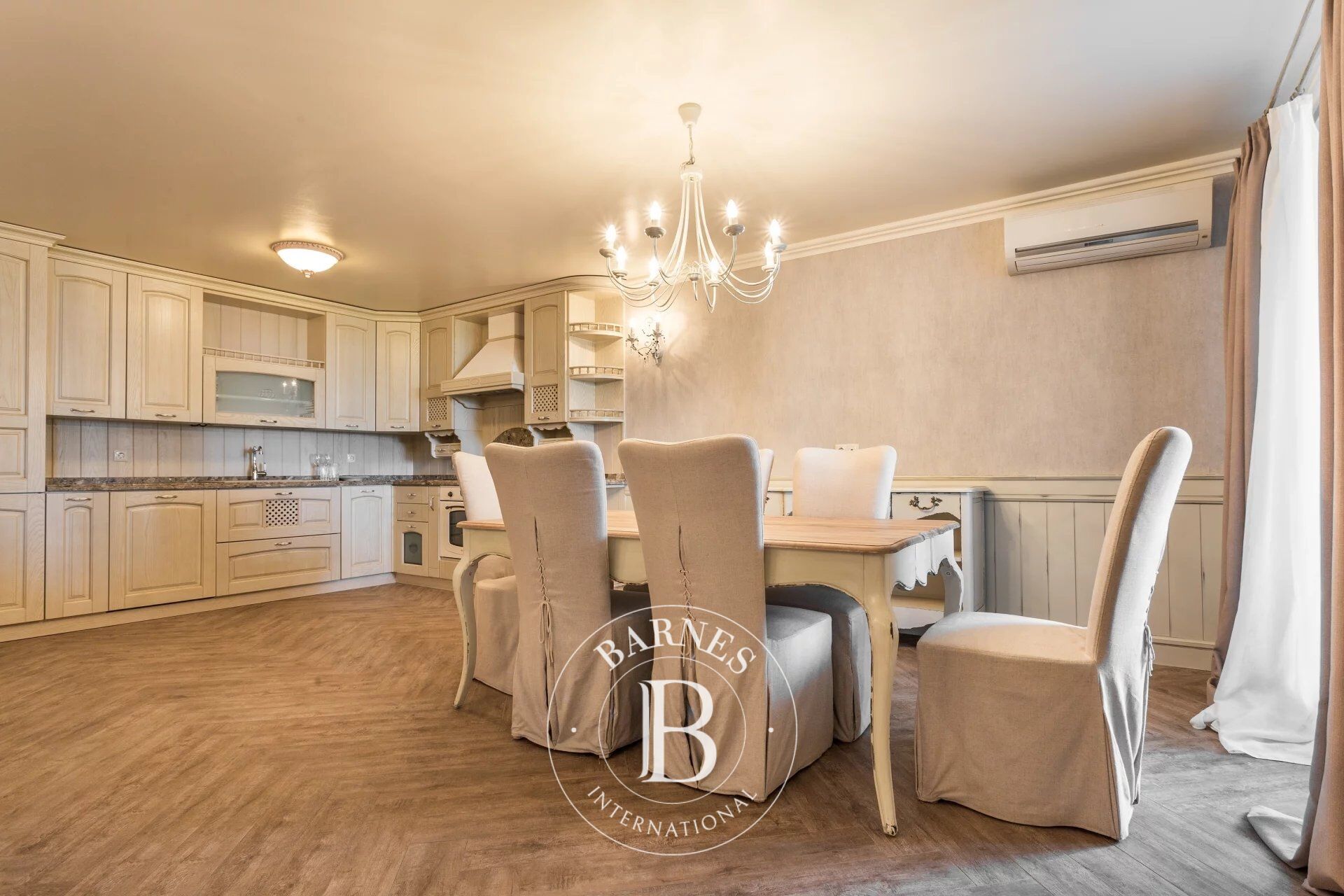 Daire Varna - picture 9