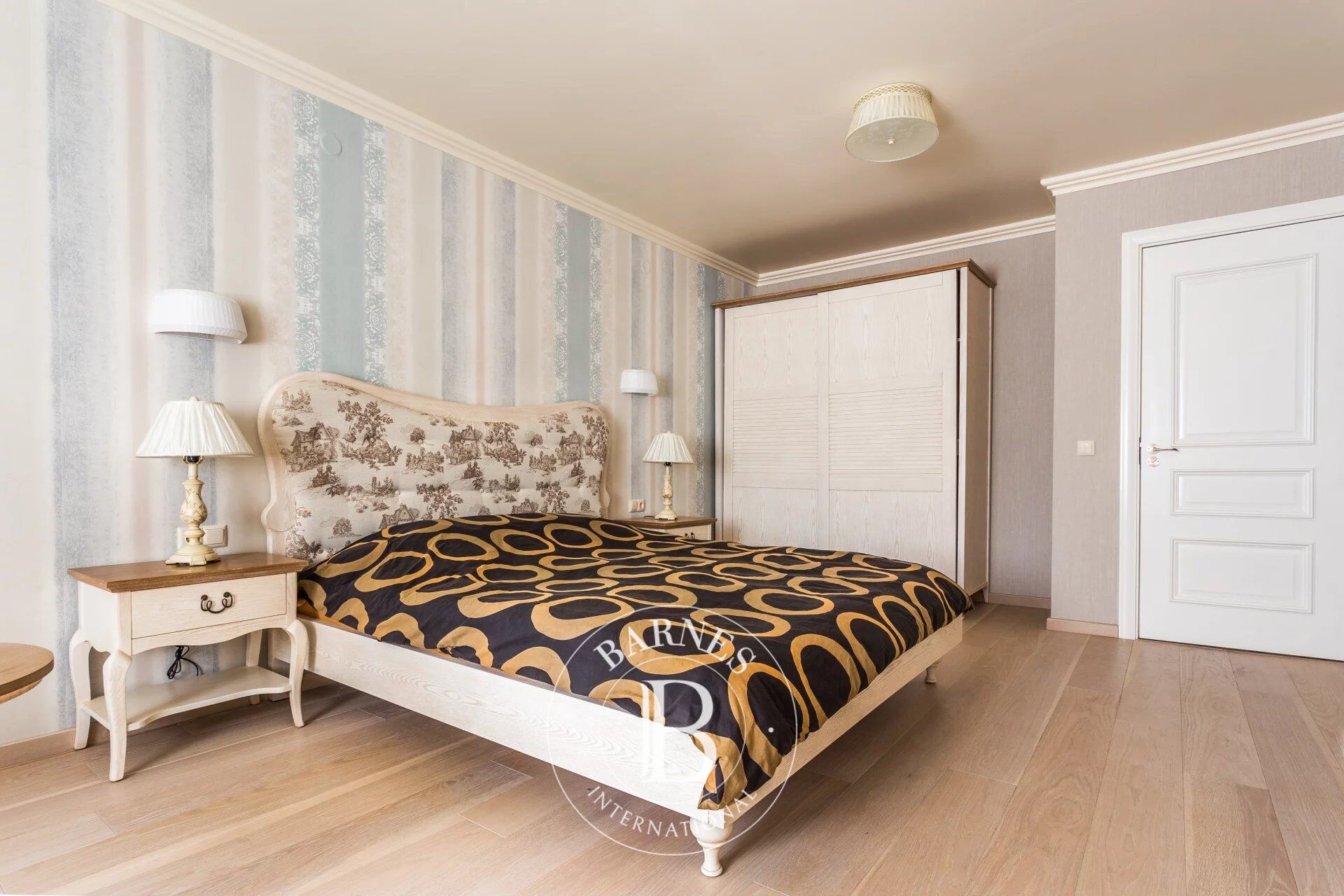 Daire Varna - picture 19