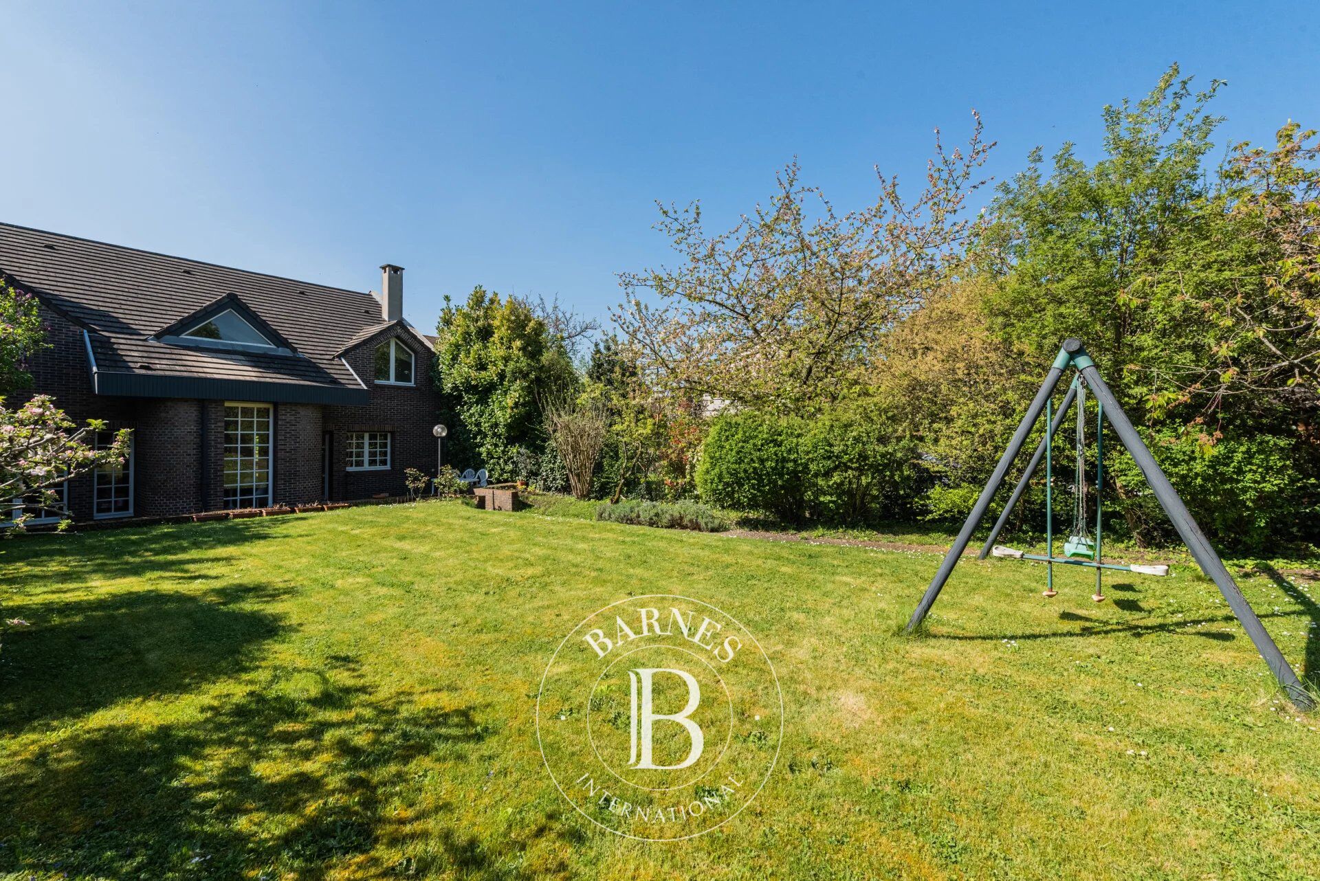 Casa Saint-Cloud - picture 1