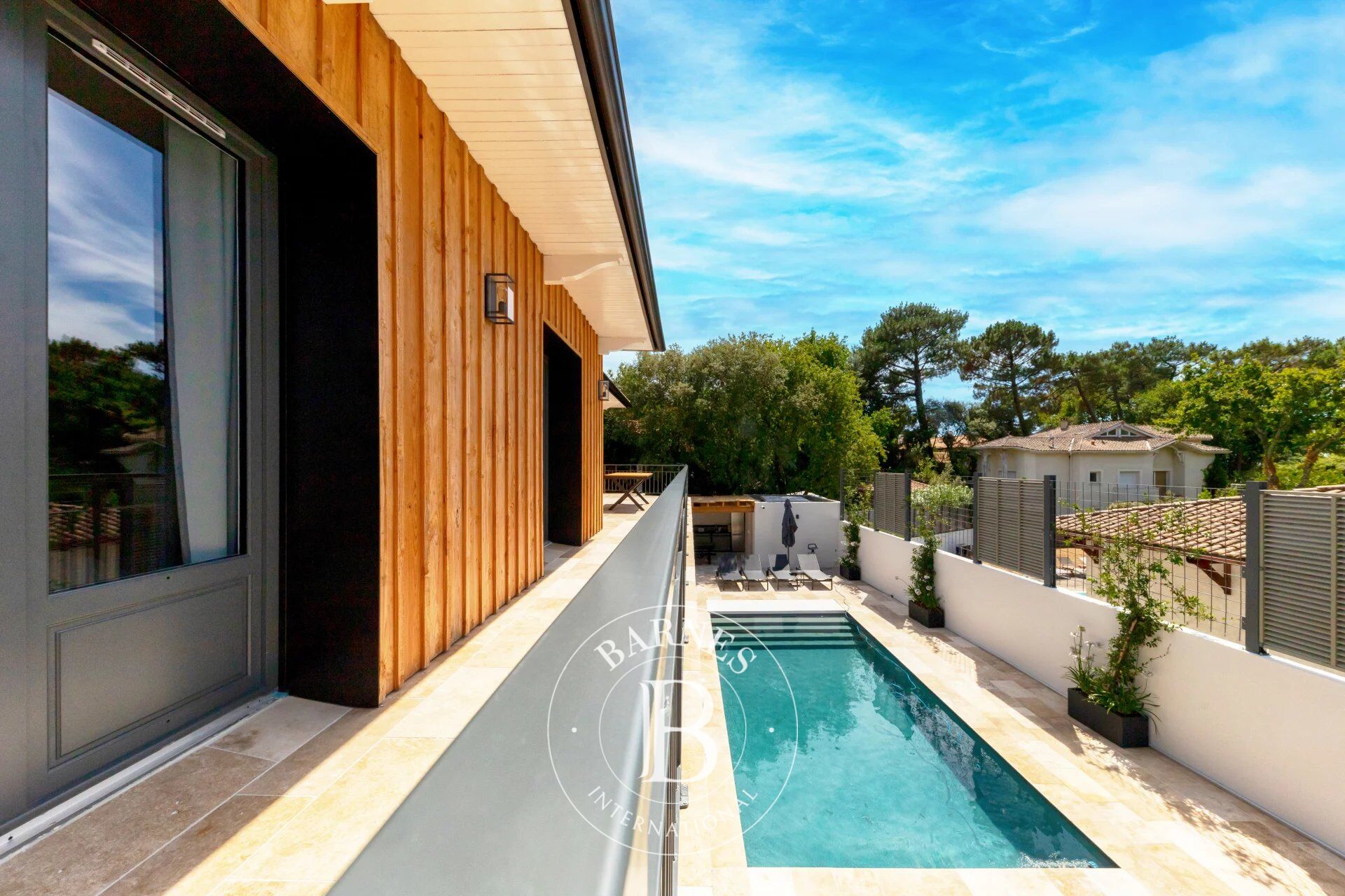 VILLA «ROSE DES SABLES» AVEC PISCINE ET 5 CHAMBRES, AU PYLA-SUR-MER - CAPACITÉ 12 PERSONNES - picture 2