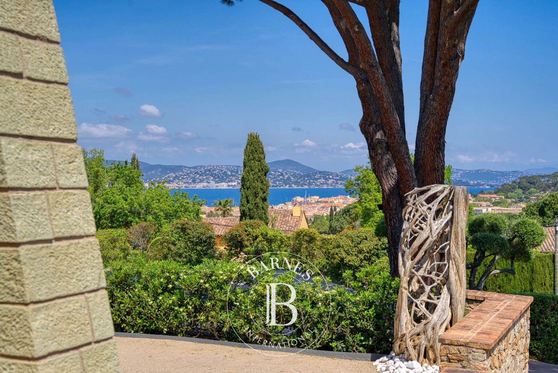SAINT-TROPEZ - VILLAGE CENTER - 4 BEDROOMS - SWIMMING POOL - SEA VIEW - picture 2