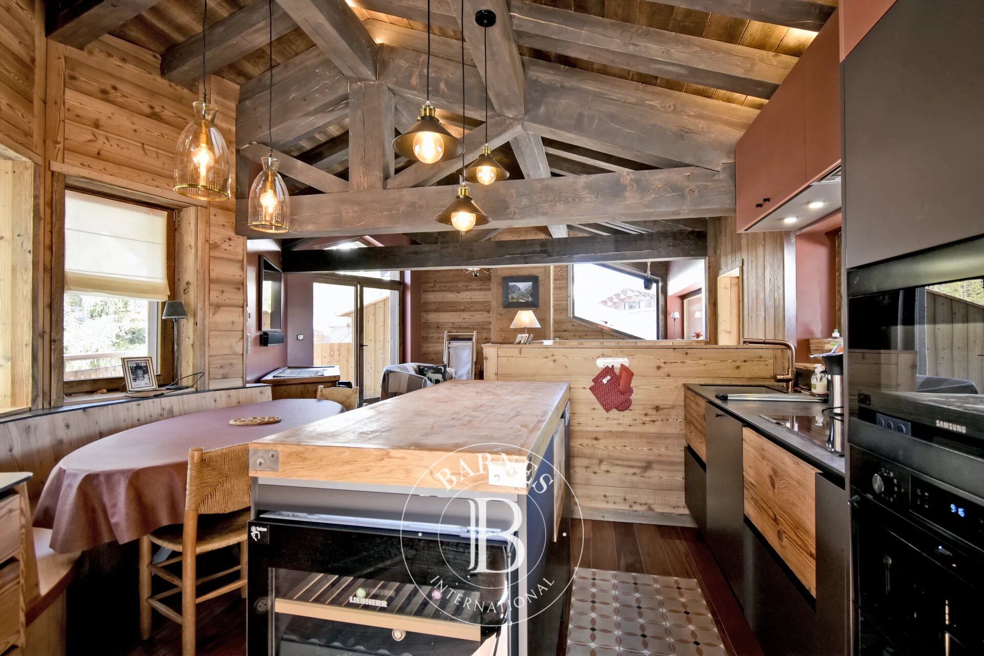 CHALET DE CHARME AU COEUR DU JARDIN ALPIN - picture 2