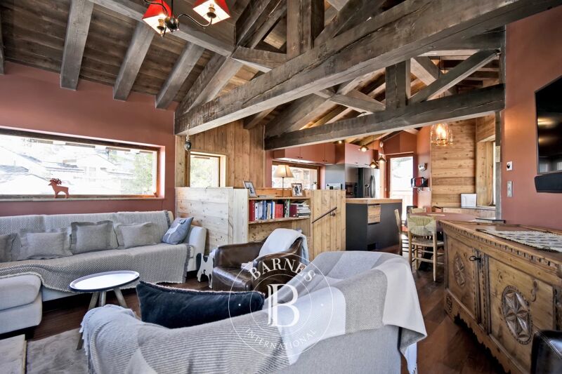 CHARMING CHALET IN THE HEART OF JARDIN ALPIN