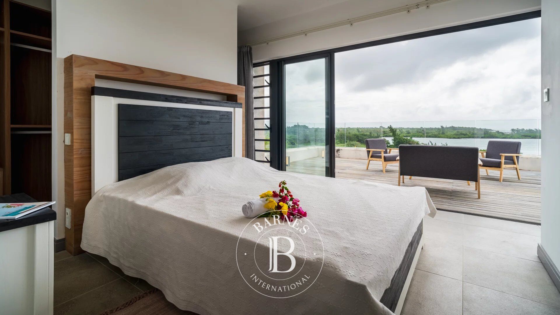 Penthouse Saint-Antoine - picture 6