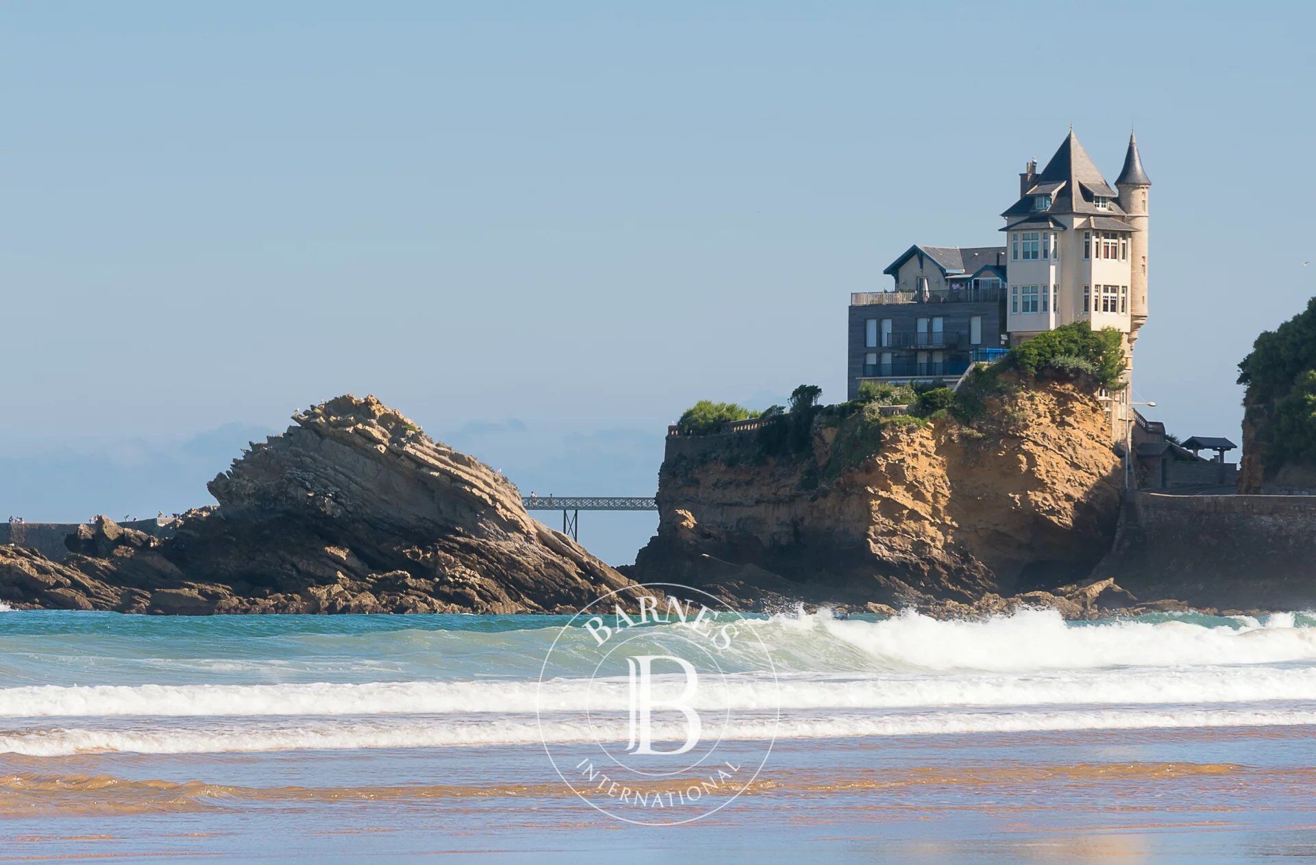 BIARRITZ CÔTE DES BASQUES, EXCEPTIONAL APARTMENT OF 68 M² PANORAMIC VIEW - picture 2