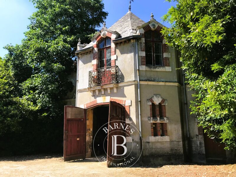 For Sale, Castle Cornillé - picture 3