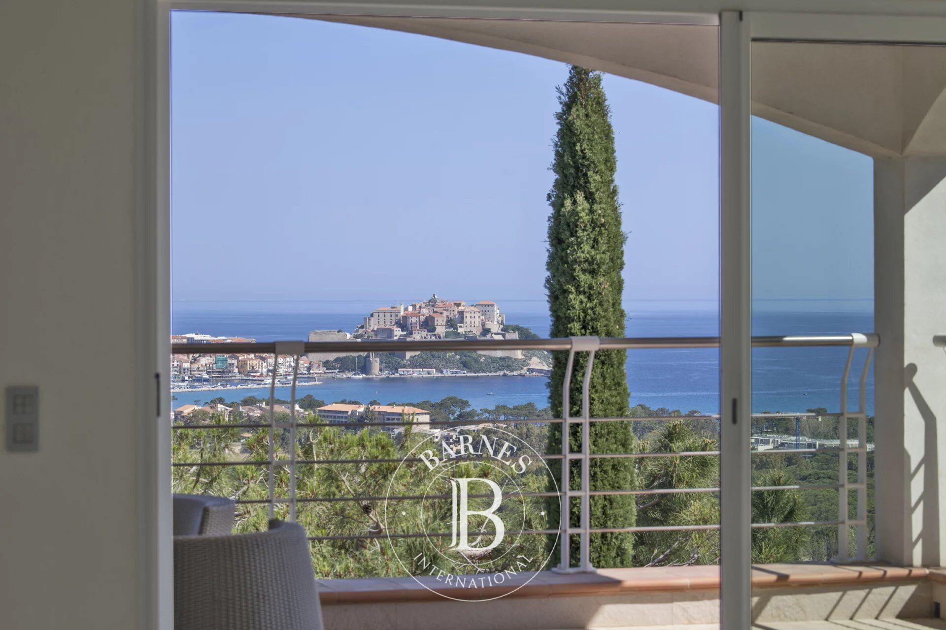 Villa Calvi - picture 1