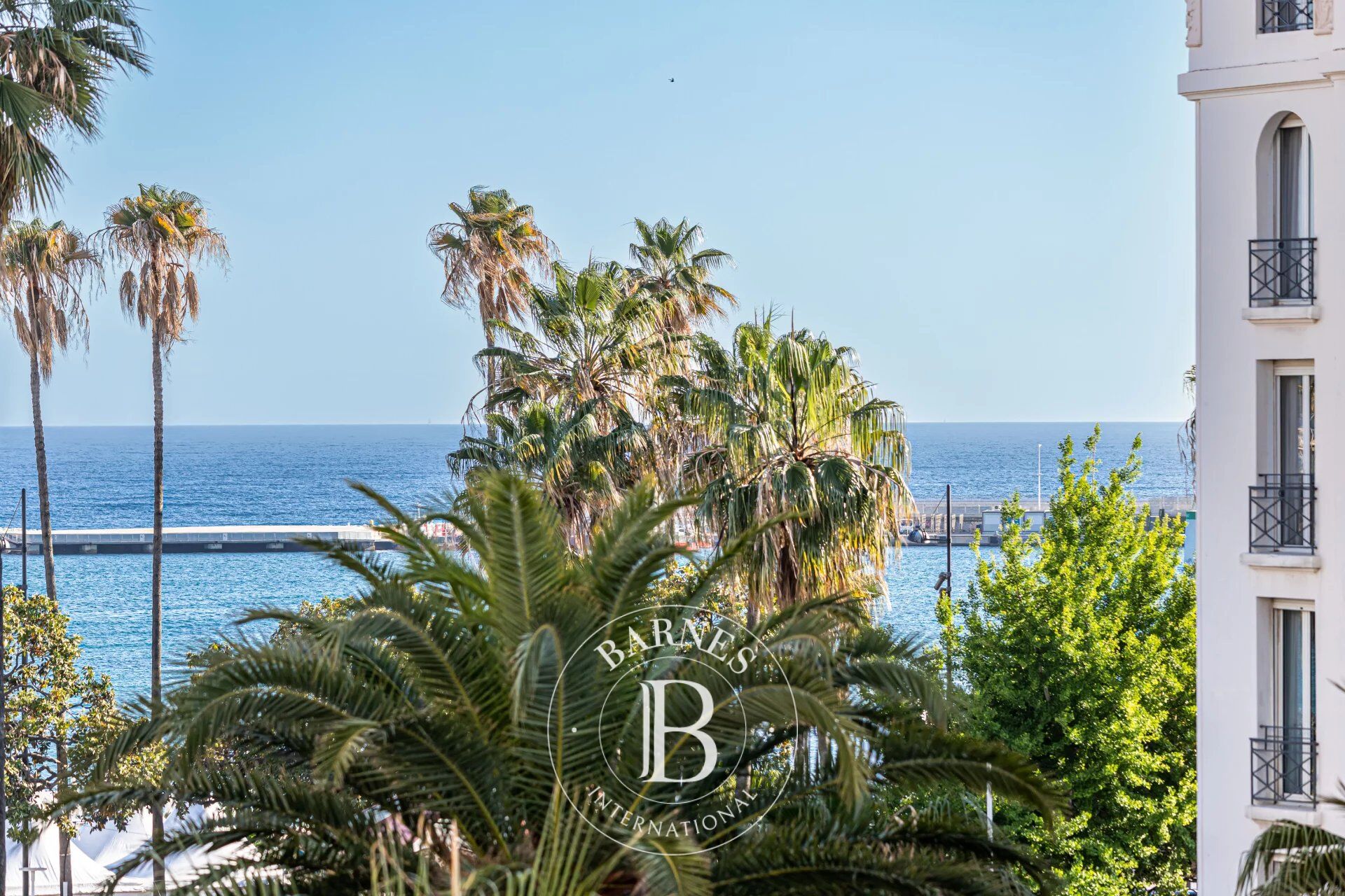 CANNES BANANE - LUXURY RESIDENCE - 2 BEDROOMS - picture 2