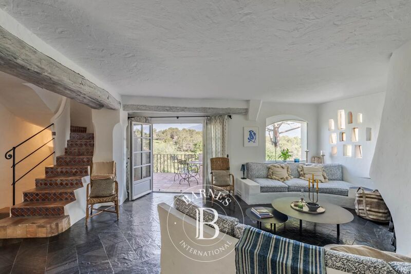 For Rent, Villa Mouans-Sartoux - picture 2