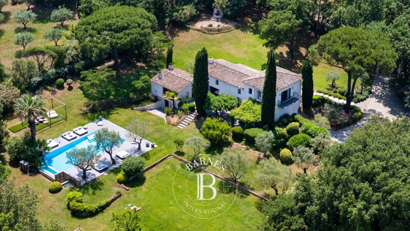 GASSIN - MINUTY AREA - CHARMING 4 BEDROOMS HOUSE