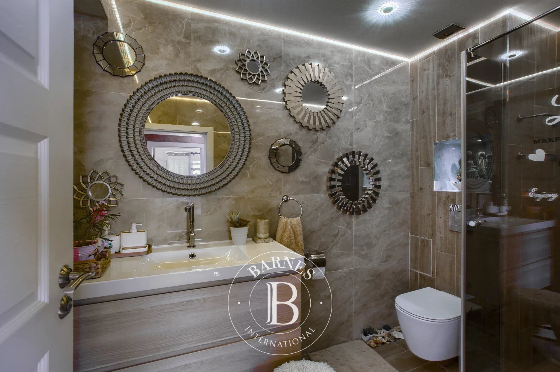 Daire Sofia - picture 12