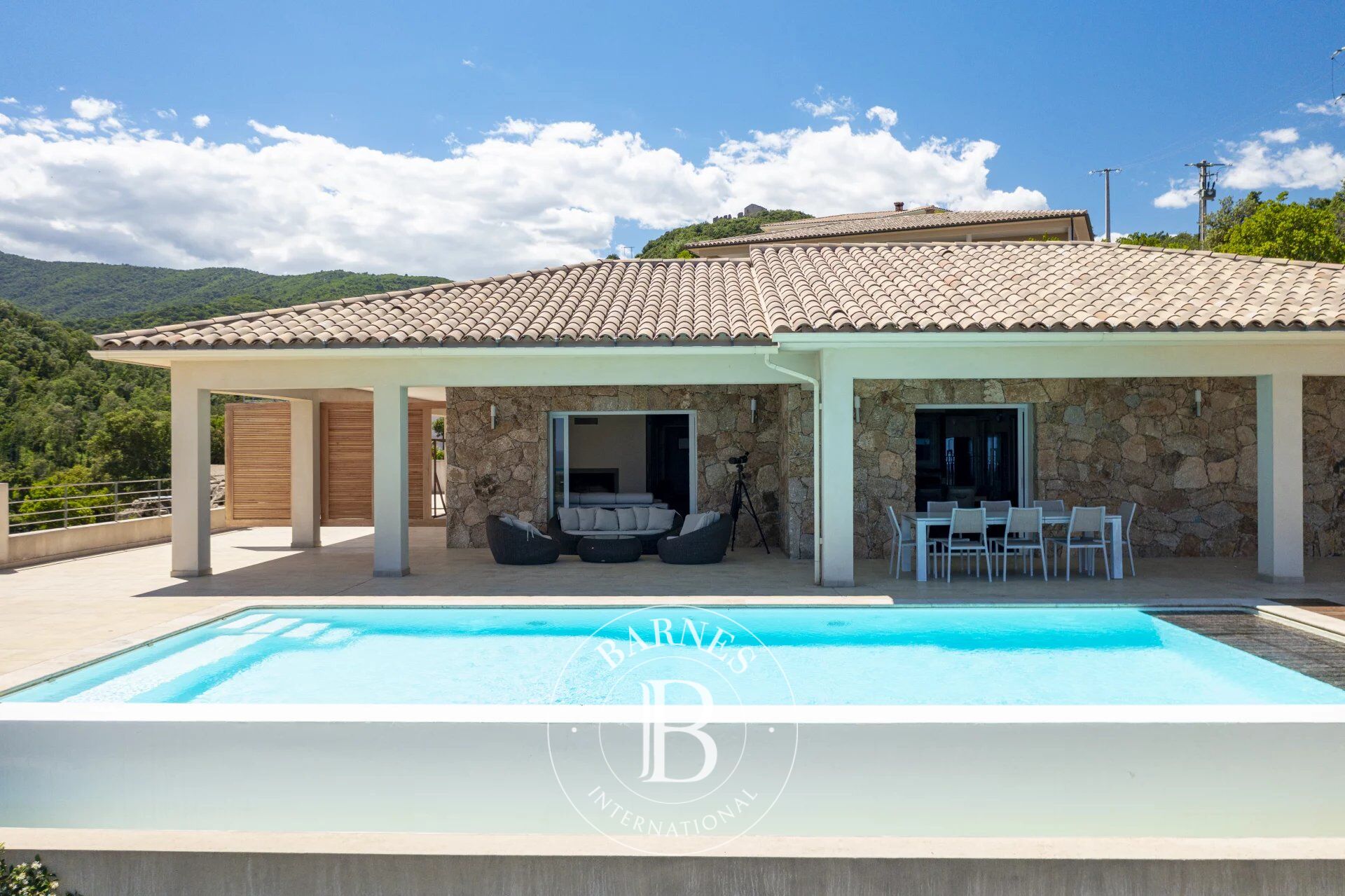 Villa Ventiseri - picture 1