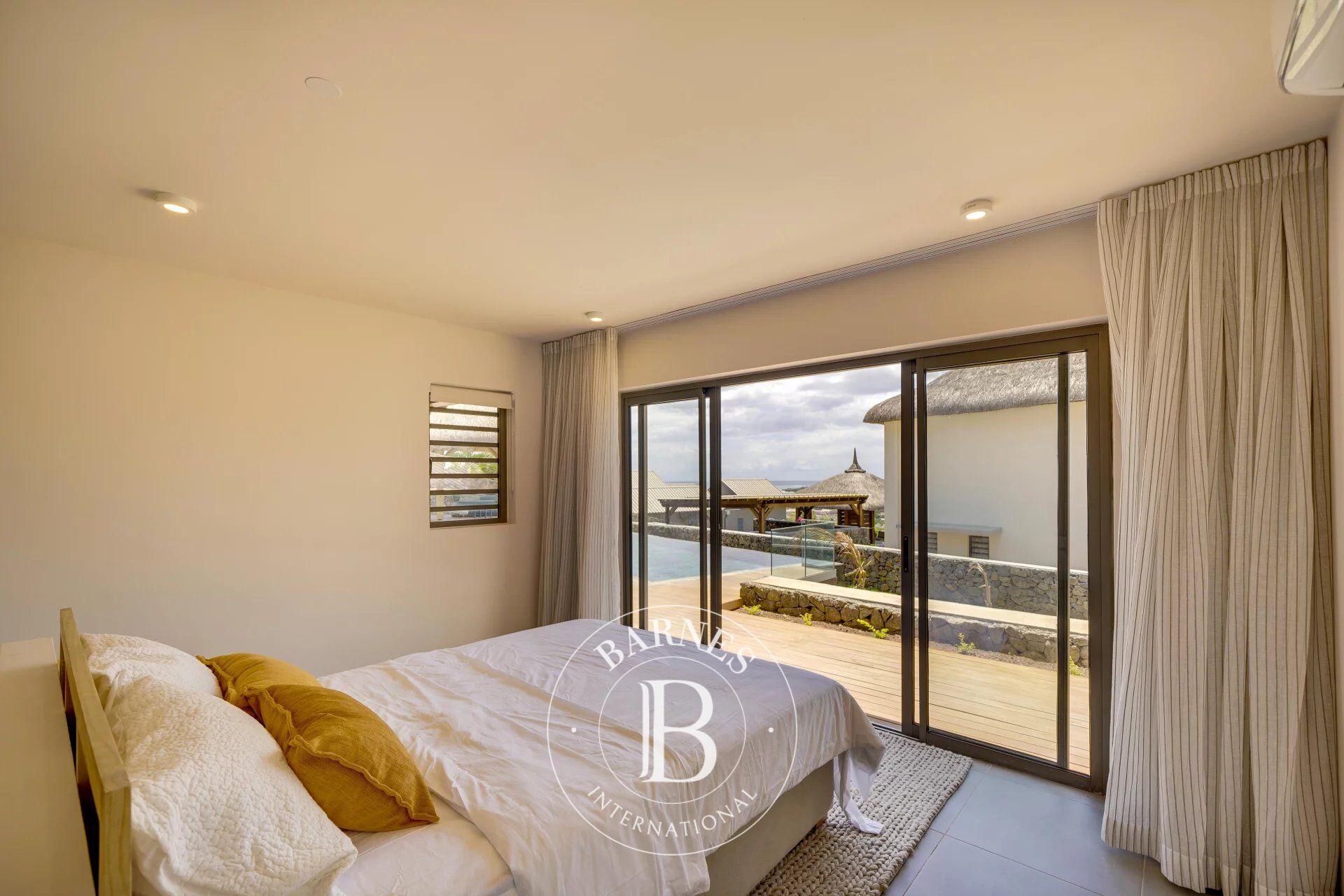 Villa Tamarin - picture 9