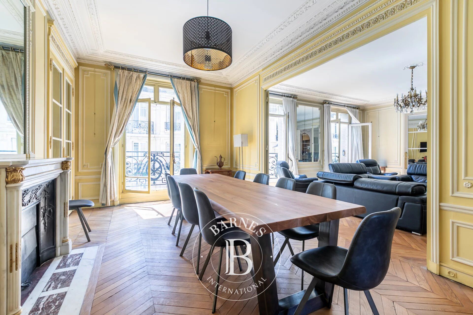 Paris 17 - Malesherbes Tocqueville - 4 or 5-bedroom apartment - picture 1
