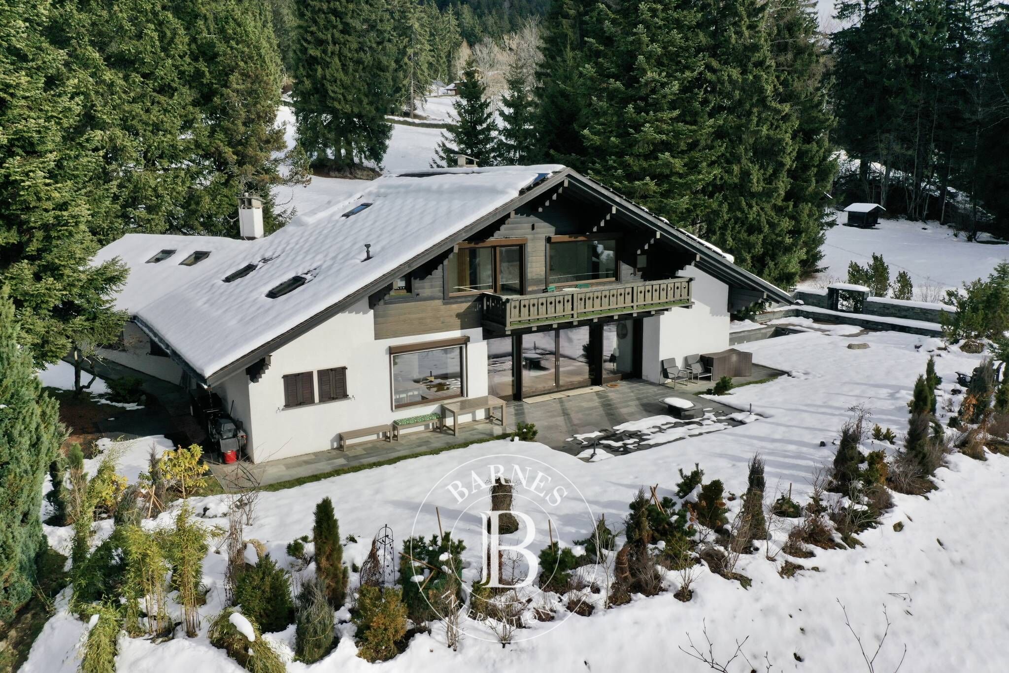 Somptueux chalet avec piscine et vue imprenable sur les Dents-du-Midi - picture 1