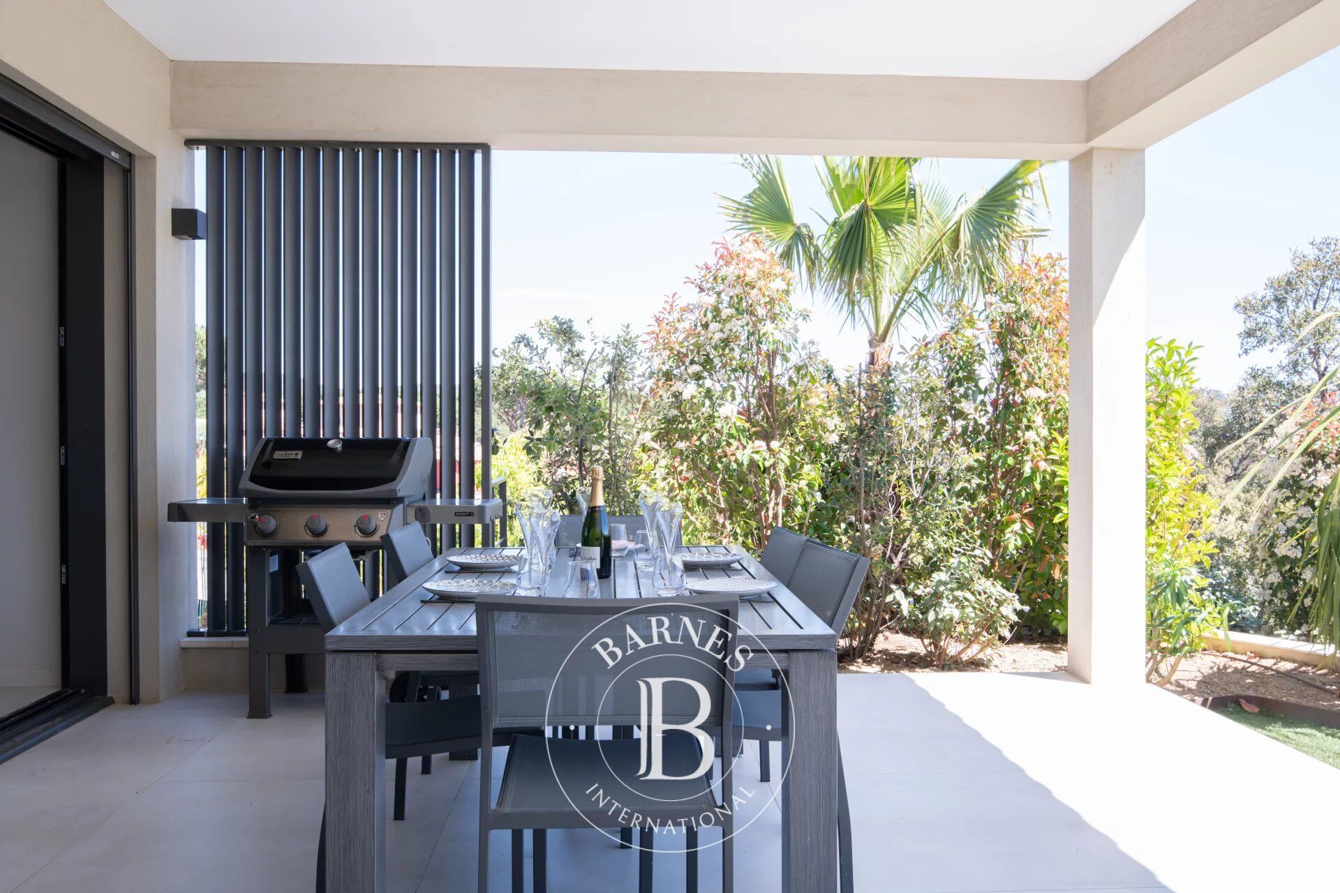 SEASONAL RENTAL - SAINTE-MAXIME - MODERN VILLA SEA VIEW - DOWNTOWN - 4 BEDROOMS - picture 3