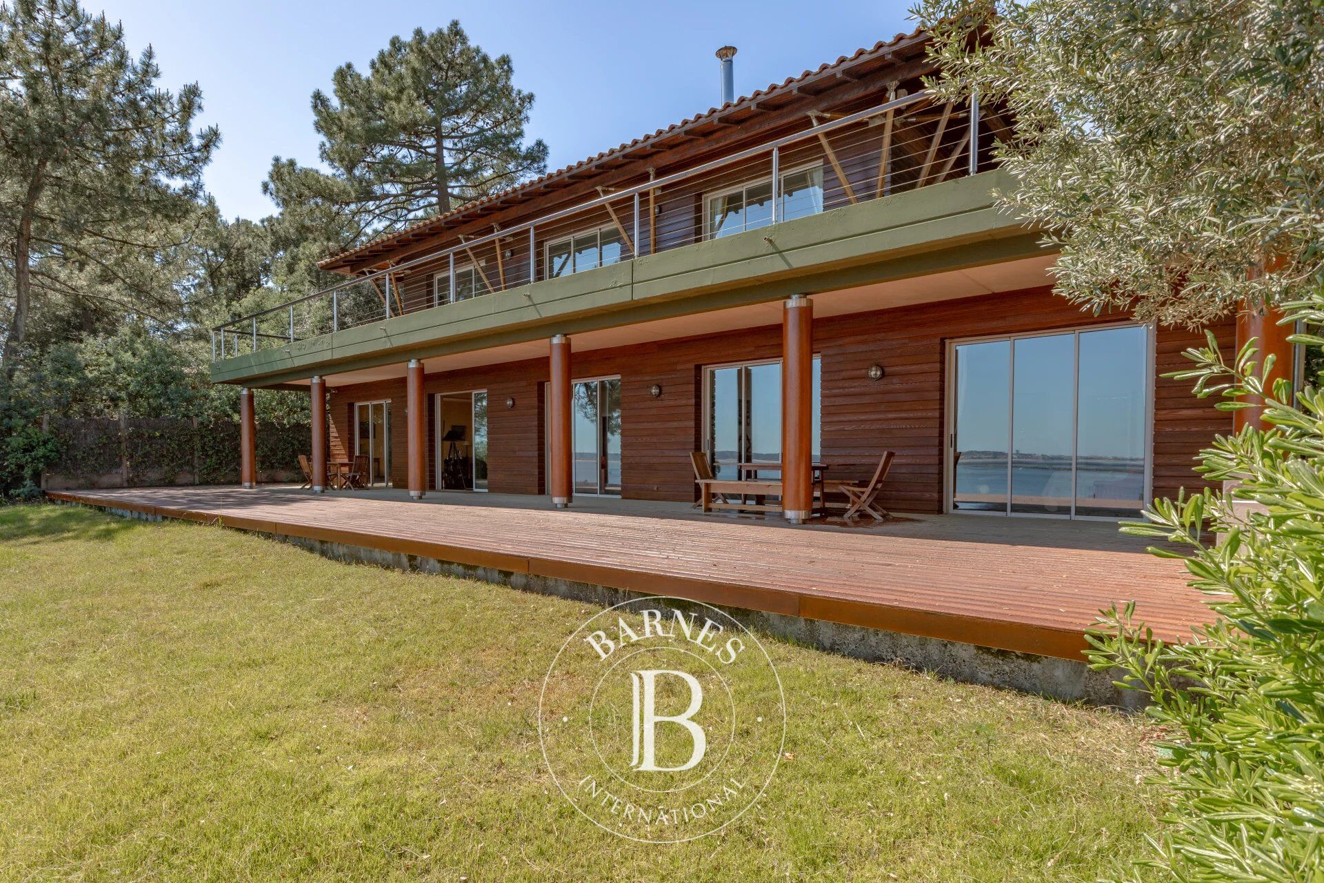 EXCEPTIONNELLE VILLA PREMIÈRE LIGNE SUR LA PRESQU'ILE DU CAP FERRET - picture 3