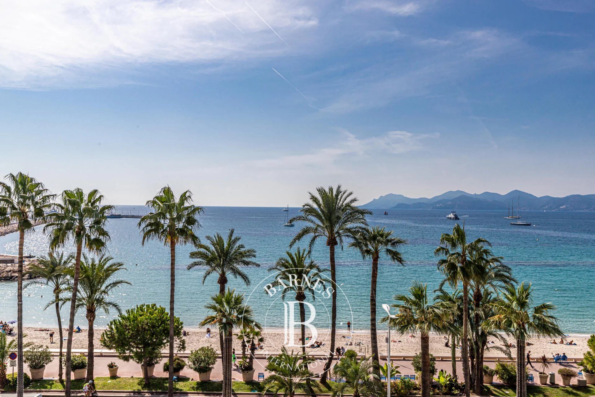 CANNES CROISETTE - PANORAMIC SEA VIEW - 2 BEDROOMS - TERRACE - picture 1