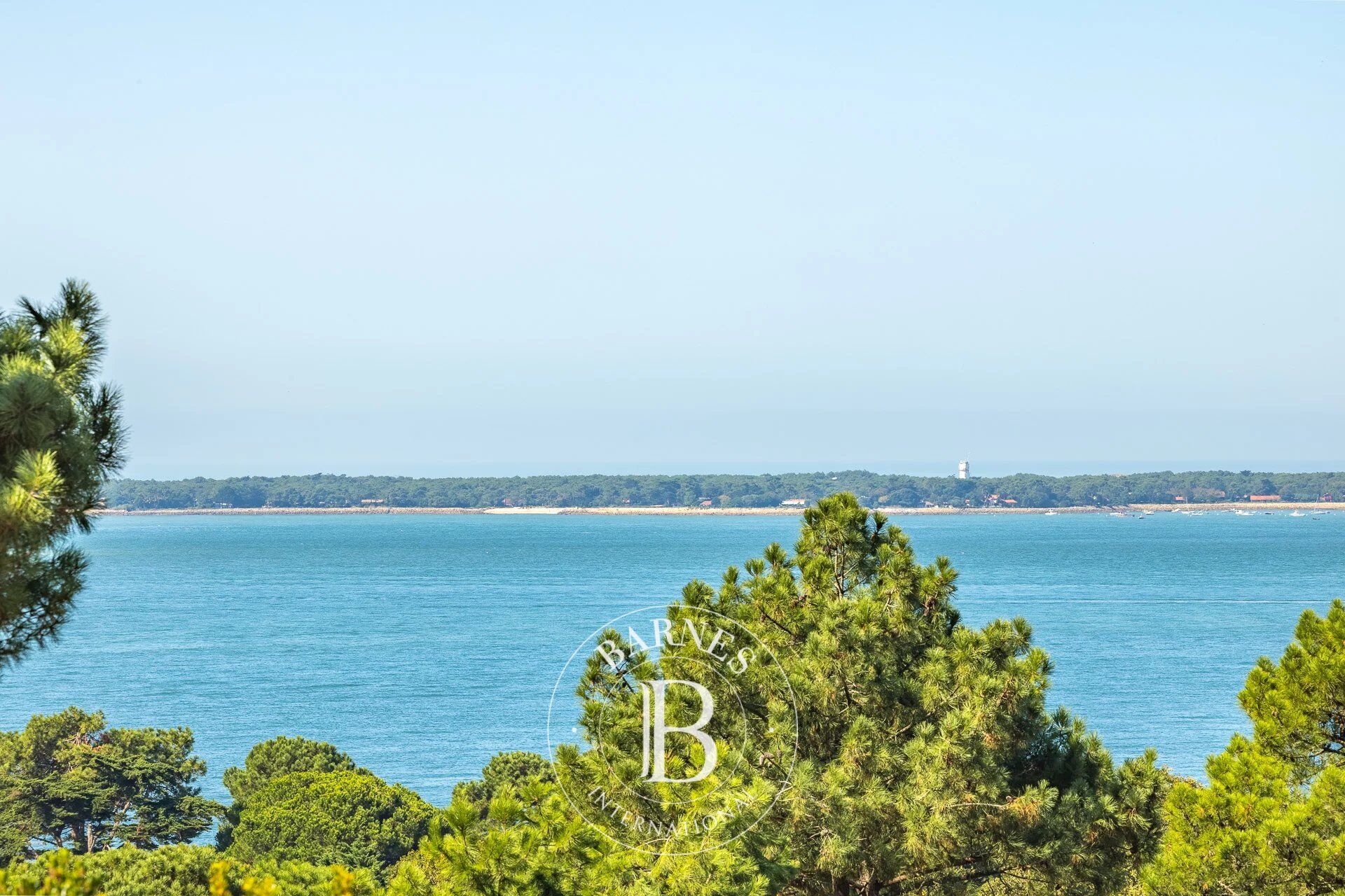 VILLA « ETCHANI » AVEC VUE PANORAMIQUE BASSIN ET PISCINE AU PYLA-SUR-MER - CAPACITÉ 14 PERSONNES - picture 3