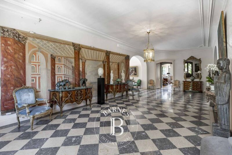 For Sale, Property Gy - picture 2