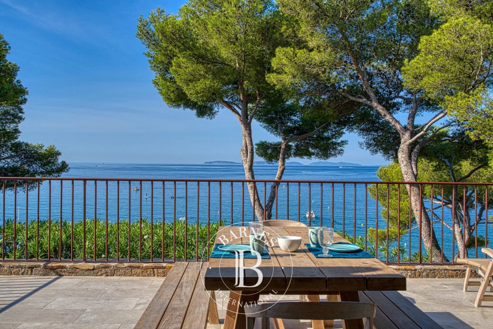 Villa La Croix-Valmer - picture 1