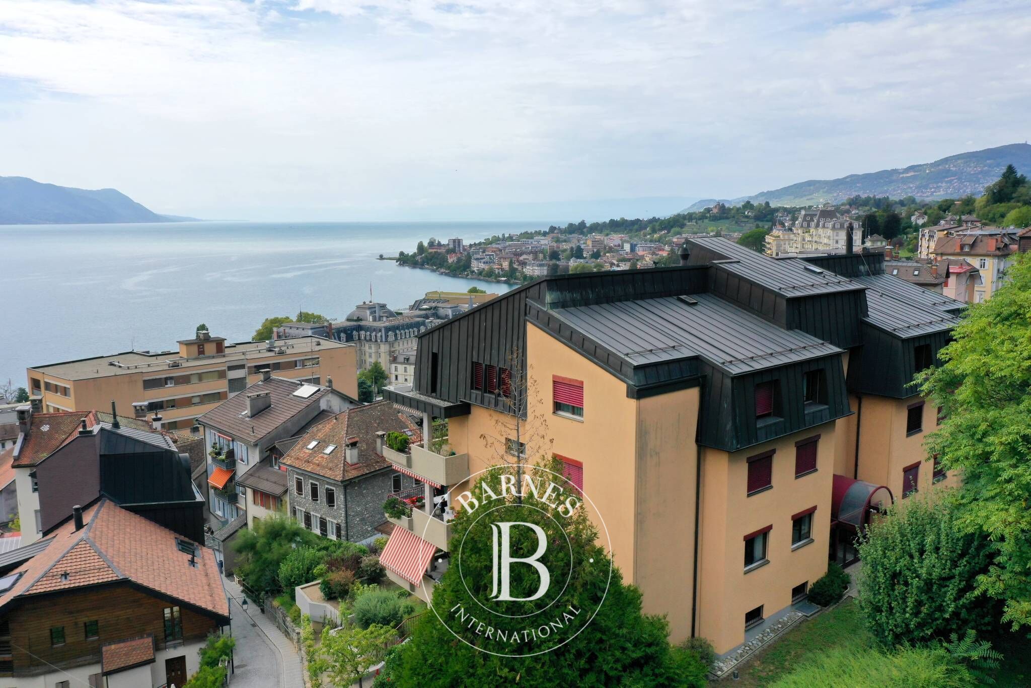 Daire Montreux - picture 10