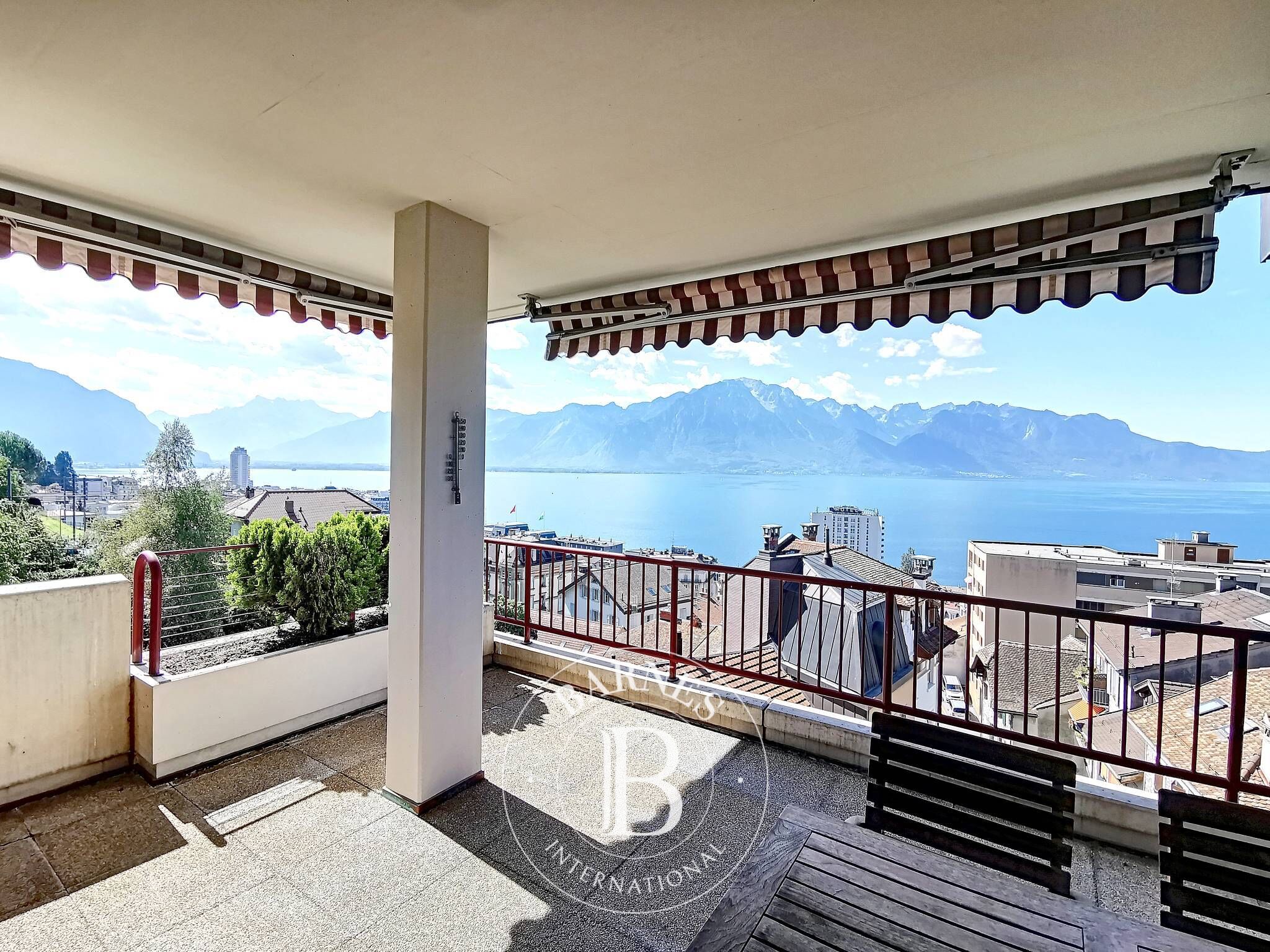 Daire Montreux - picture 9