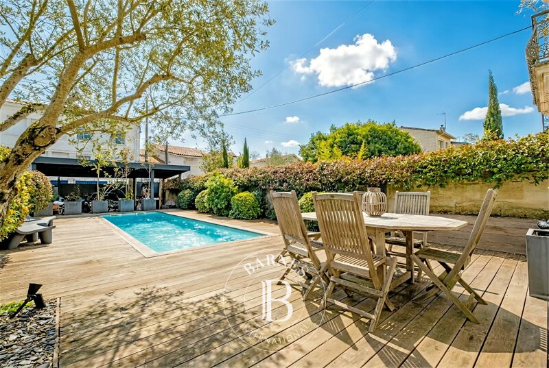 Bordeaux Primrose – 262 sqm Family House – Garden – Pool – Carport