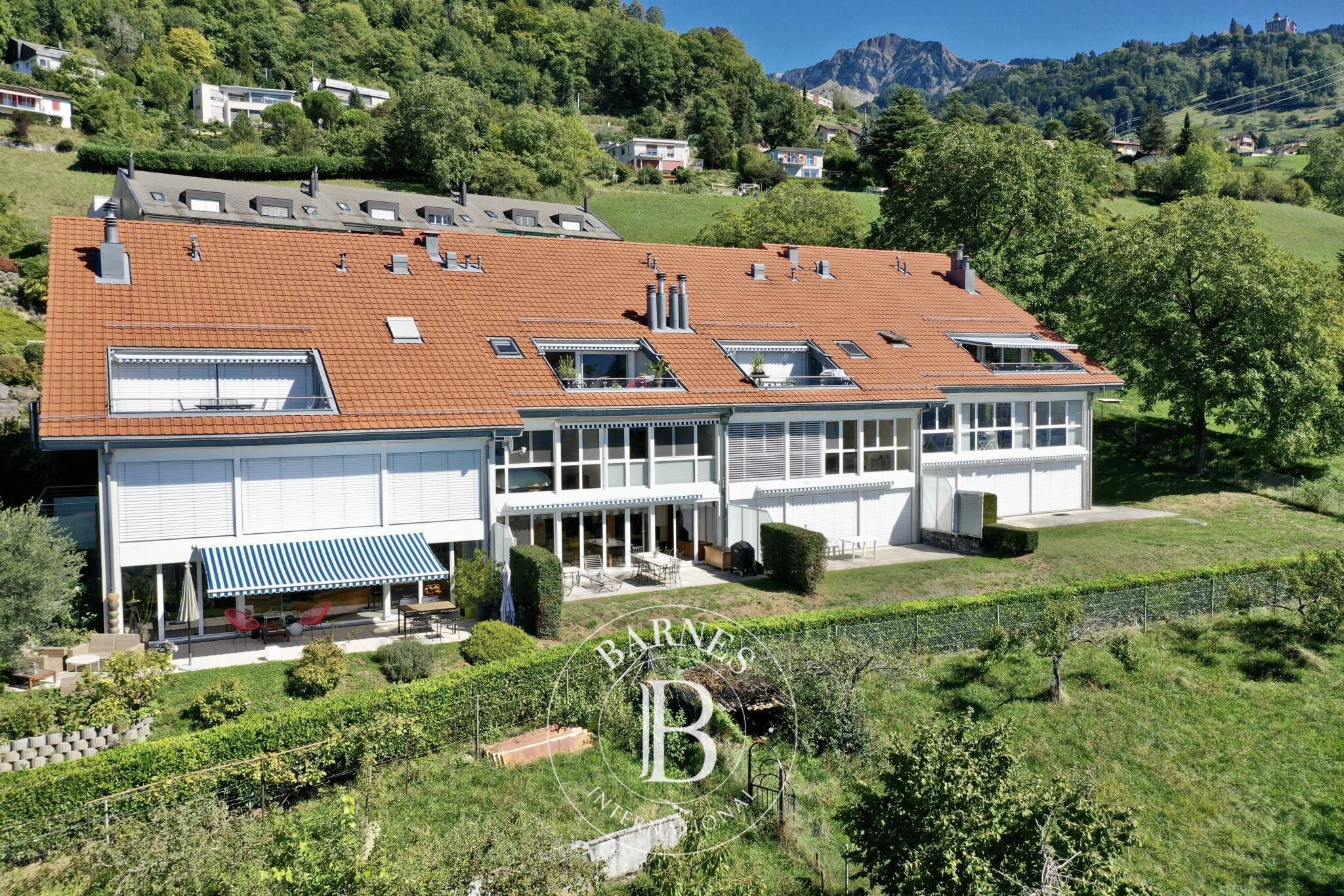 Daire Montreux - picture 9