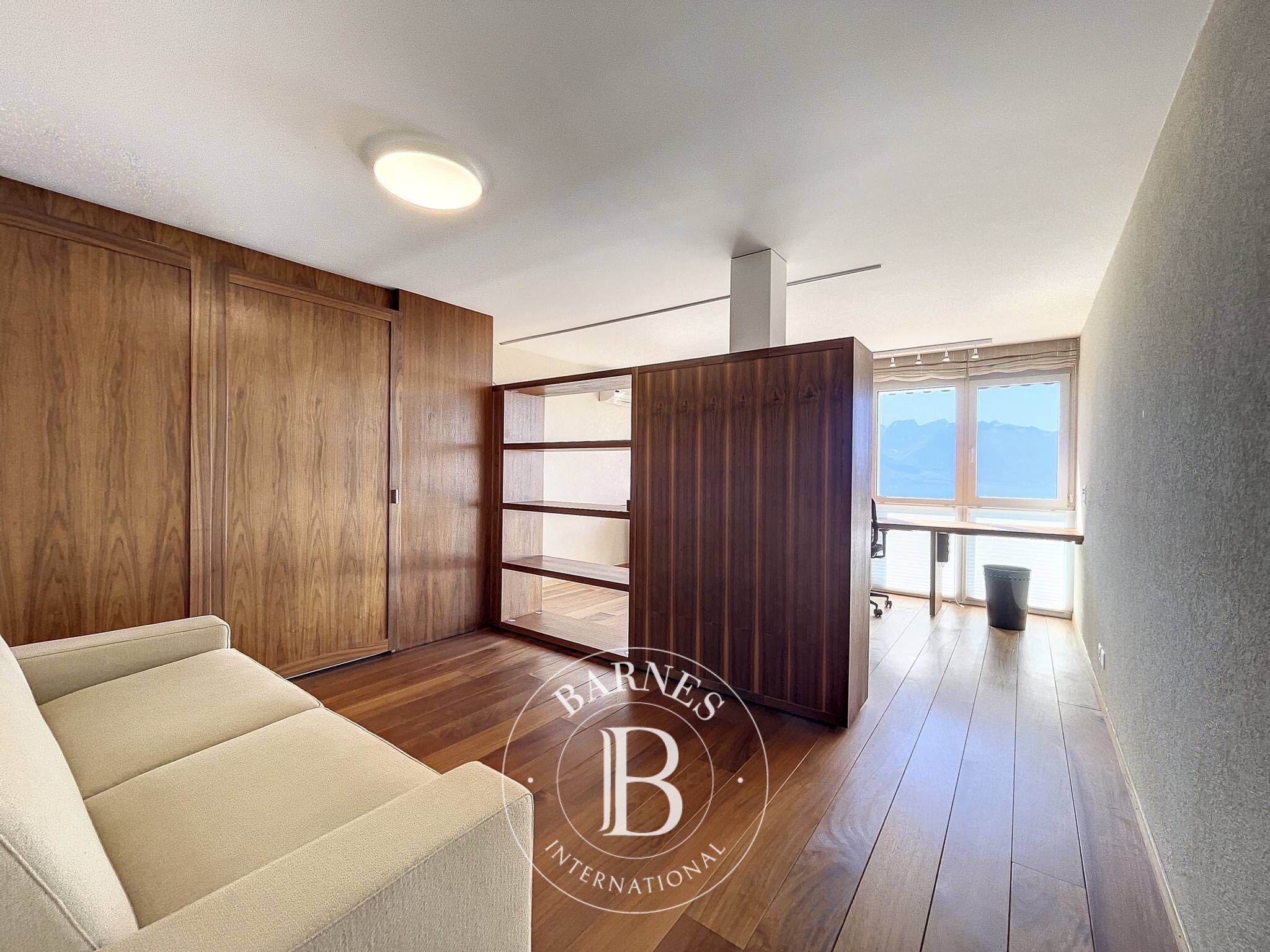 Daire Montreux - picture 15