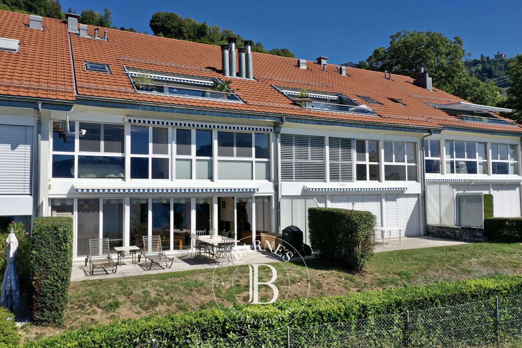 Daire Montreux - picture 11