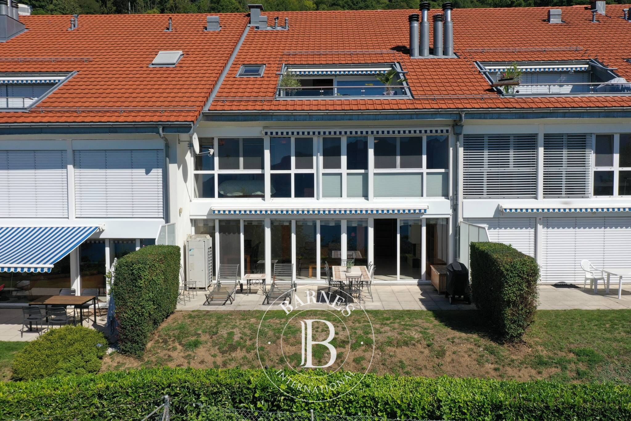 Daire Montreux - picture 20