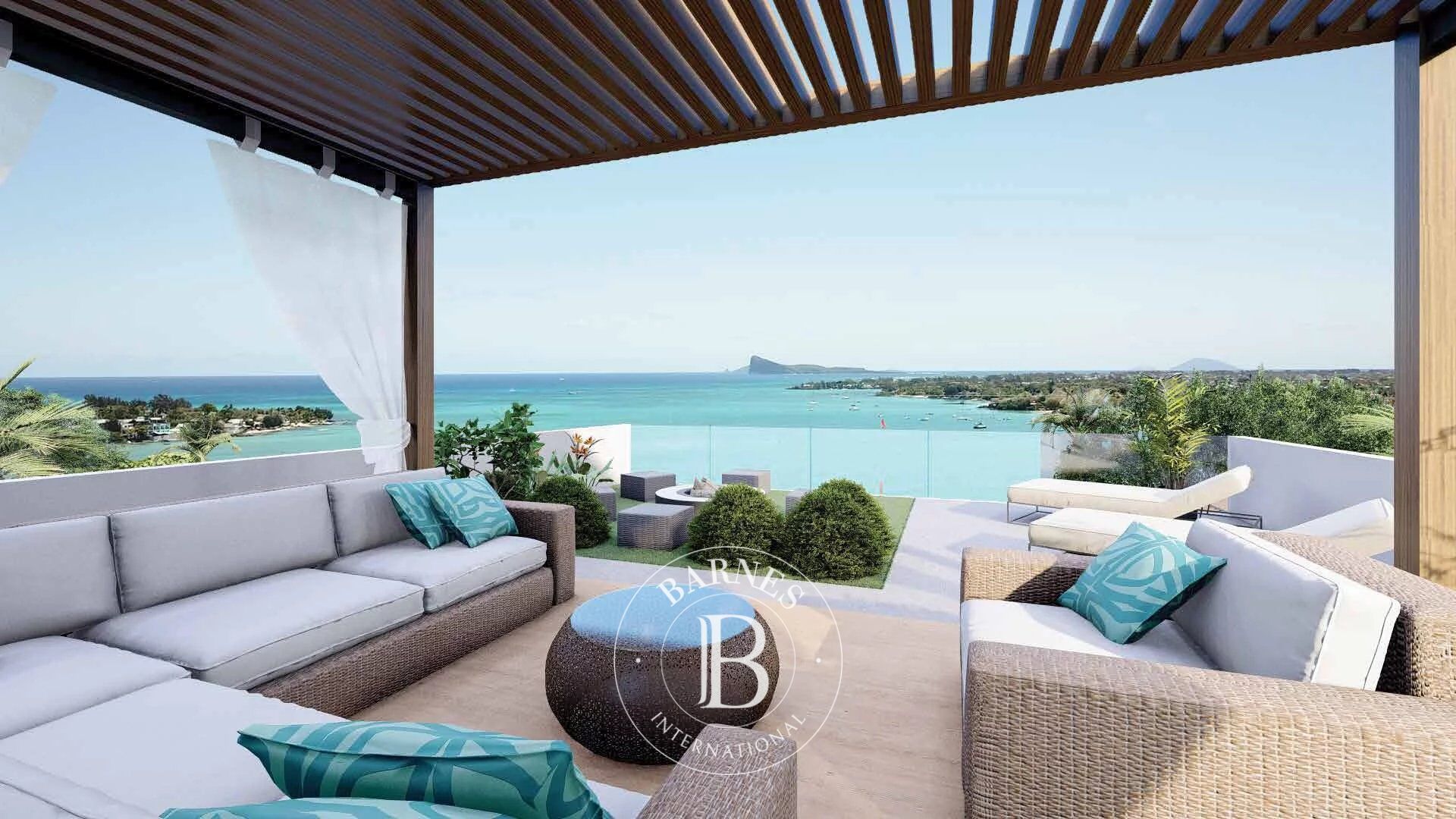 GRAND BAIE - Waterfront Penthouse - 3 Bedrooms - picture 3