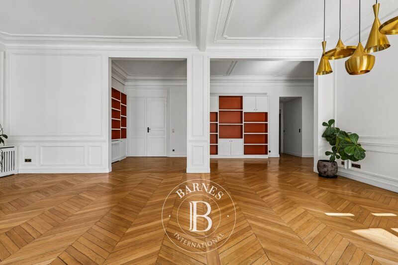 For Rent Apartment | Paris 7ème - picture 1