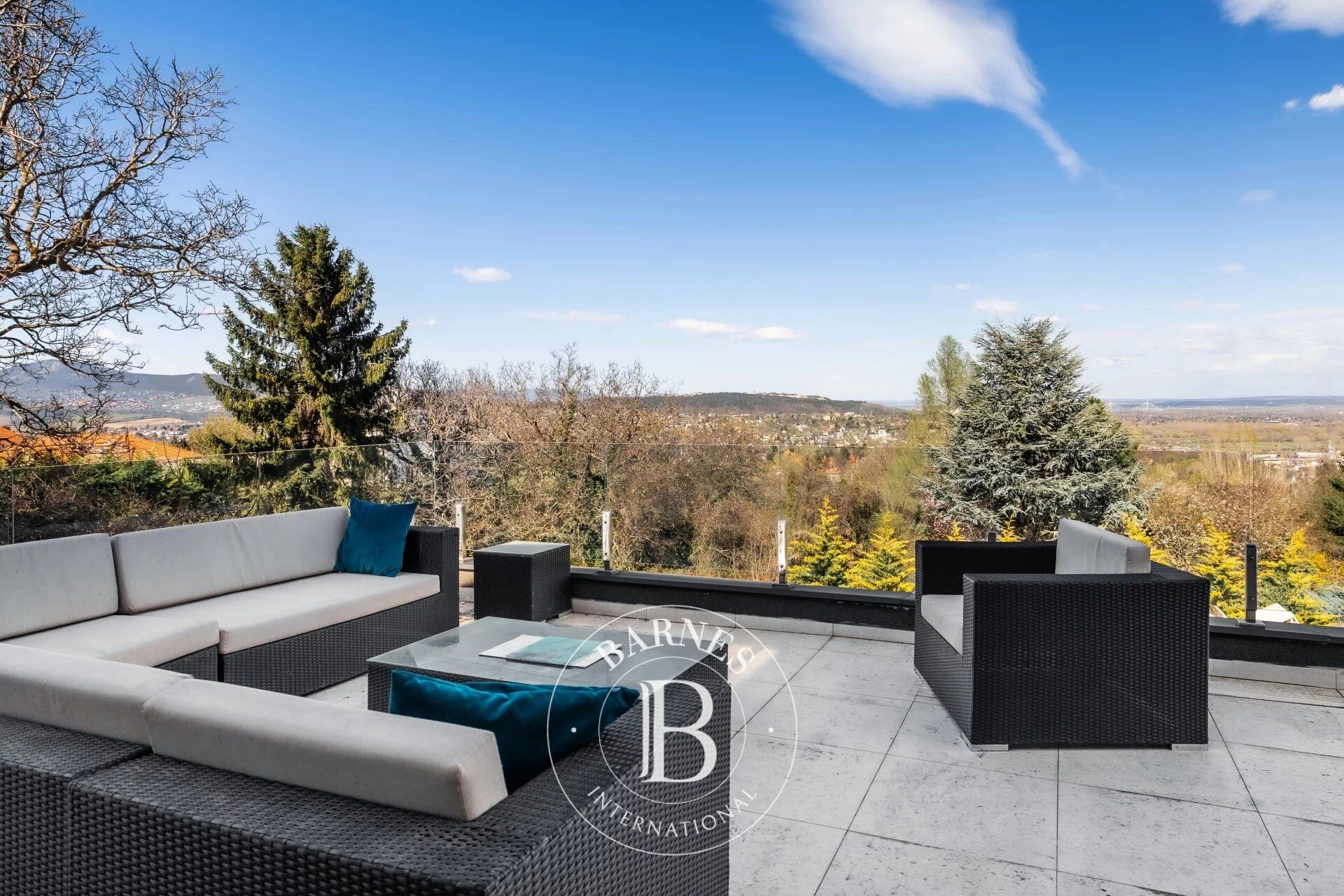 Piso Budapest III. kerülete - picture 1