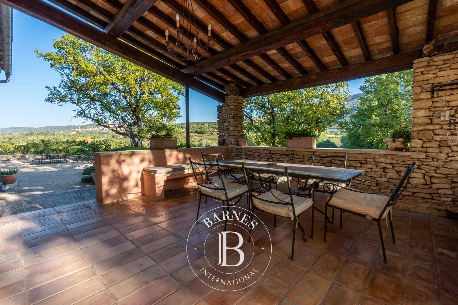 Finca Bonnieux - picture 2