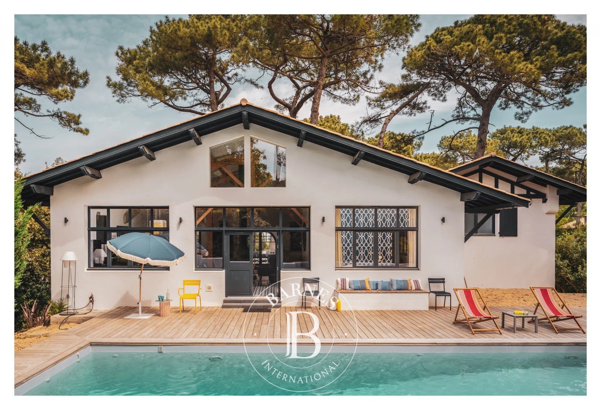 VILLA BASCO-LANDAISE «ARGUIN» AVEC PISCINE ET 6 CHAMBRES, AU PYLA-SUR-MER - picture 2