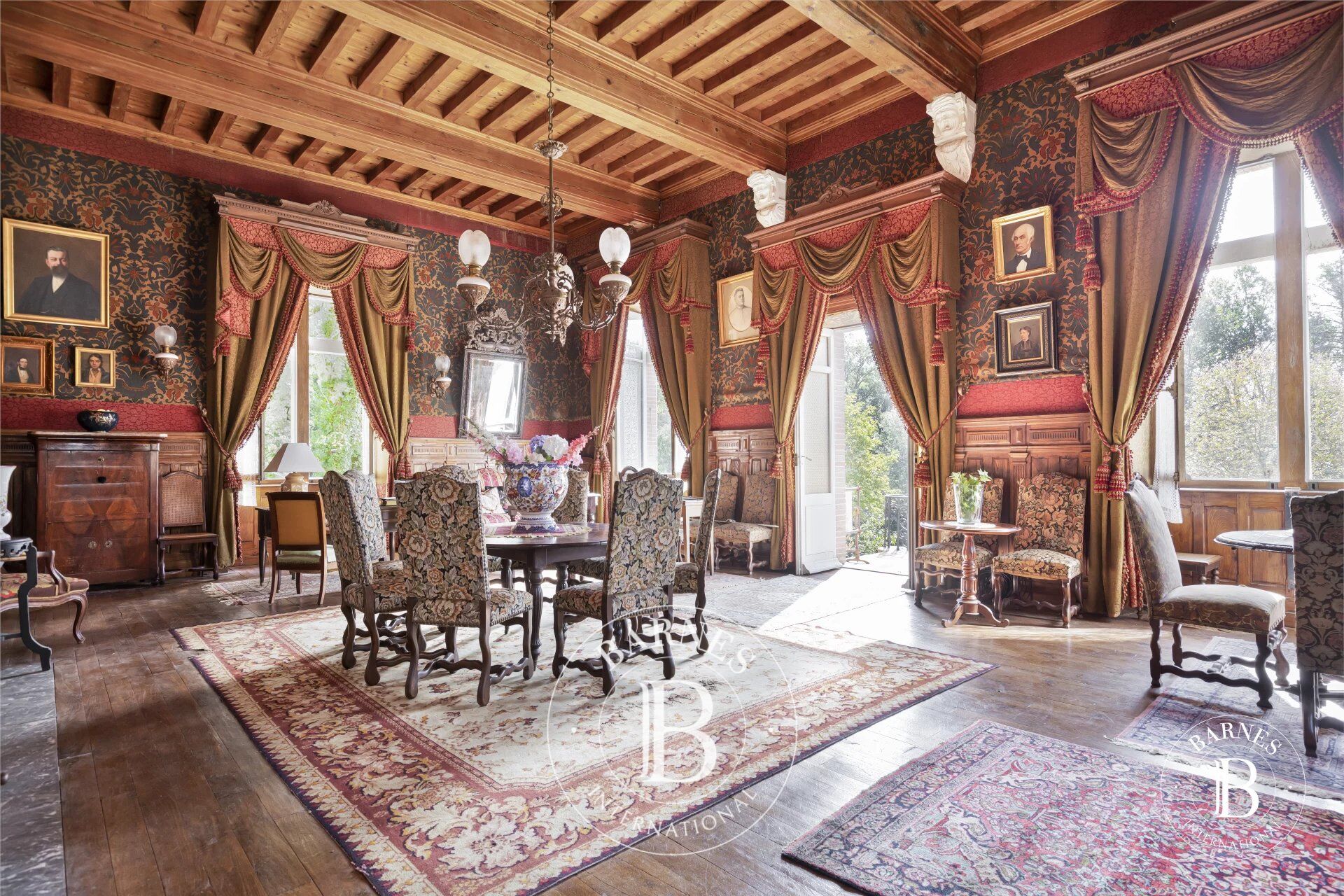 Former Hunting lodge from 1880 - picture 2