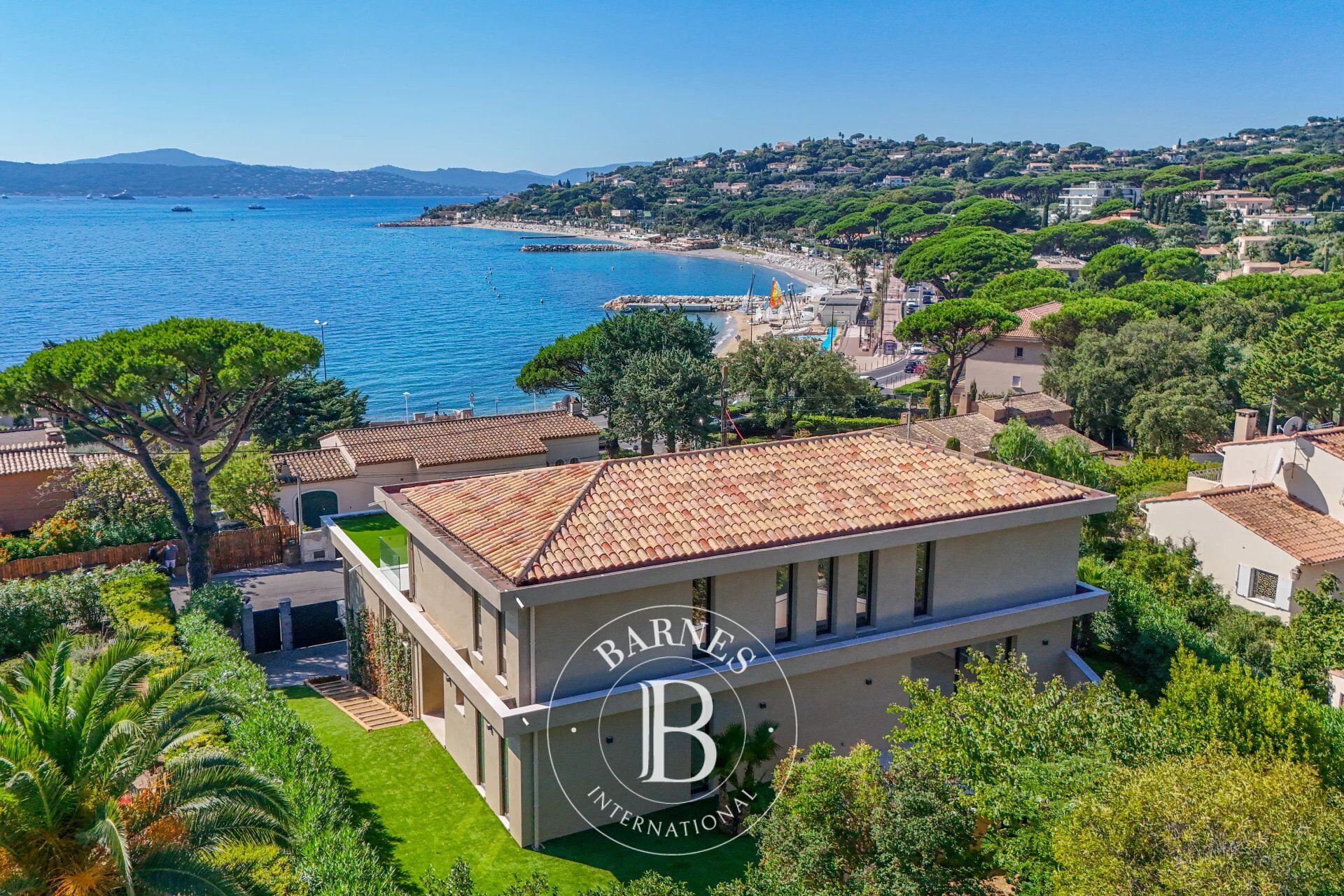 SAINTE-MAXIME - VILLA VUE MER - À PIED DES PLAGES ET DU CENTRE-VILLE - picture 2