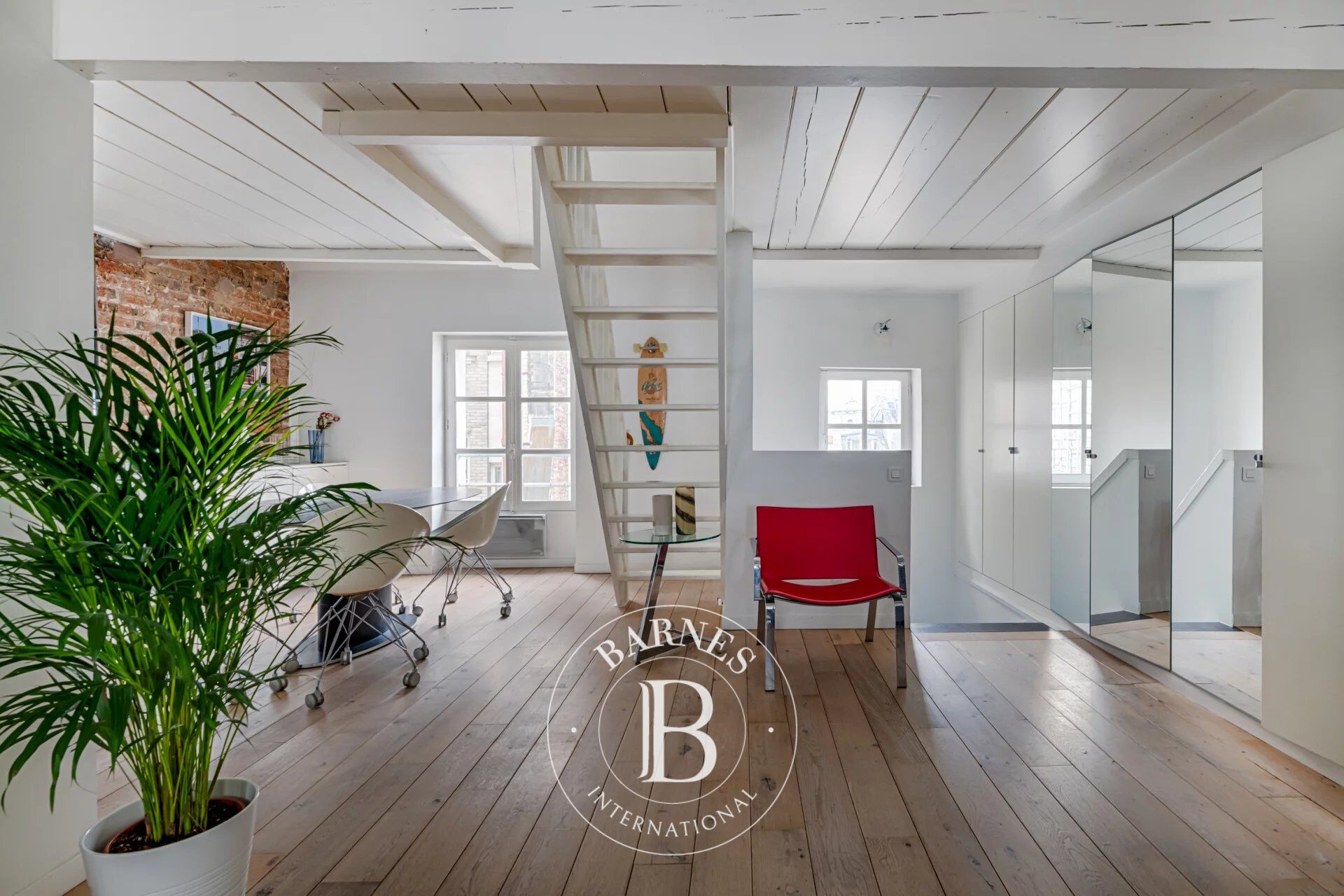 Piso Paris 3ème - picture 3