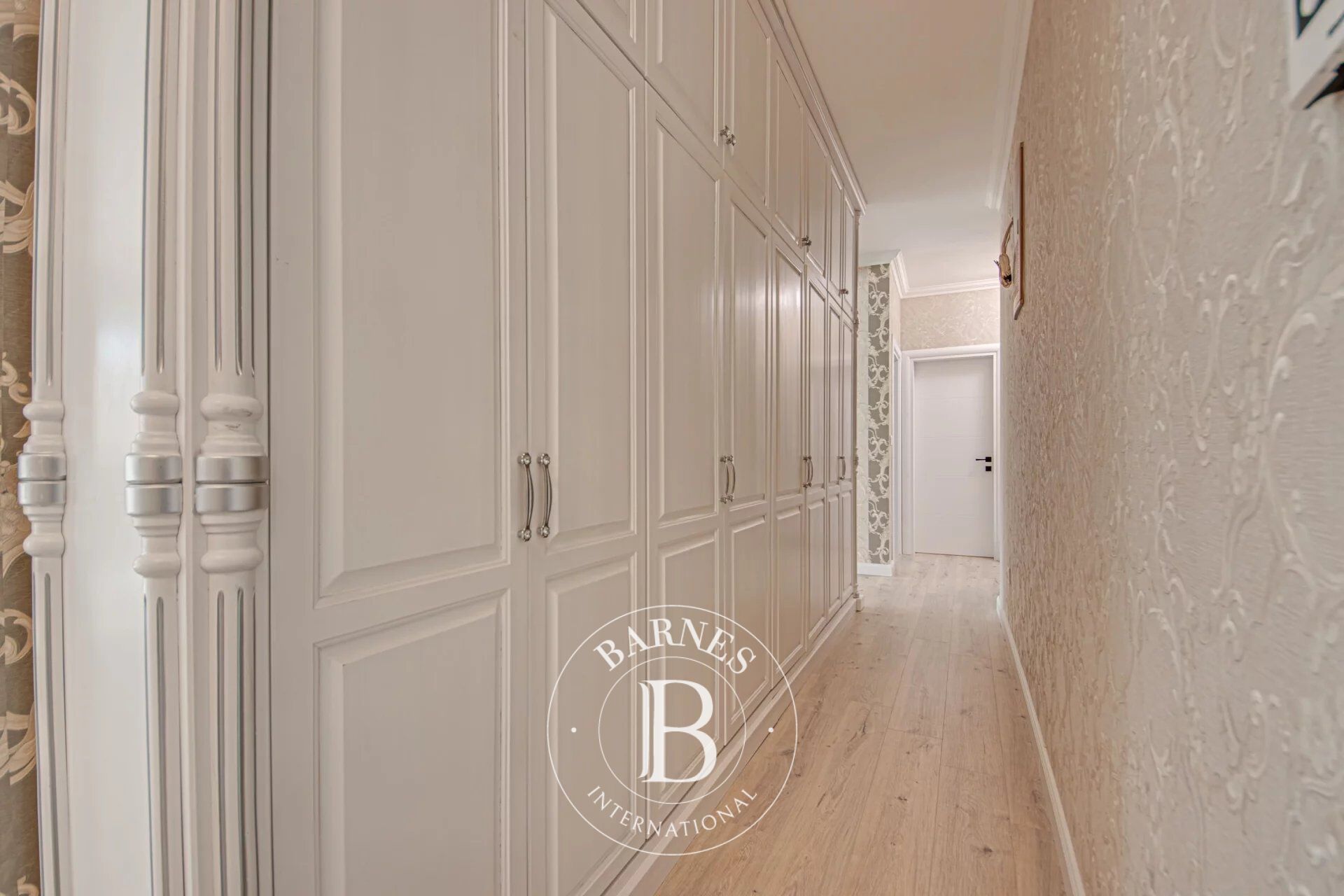 Penthouse Sofia - picture 25