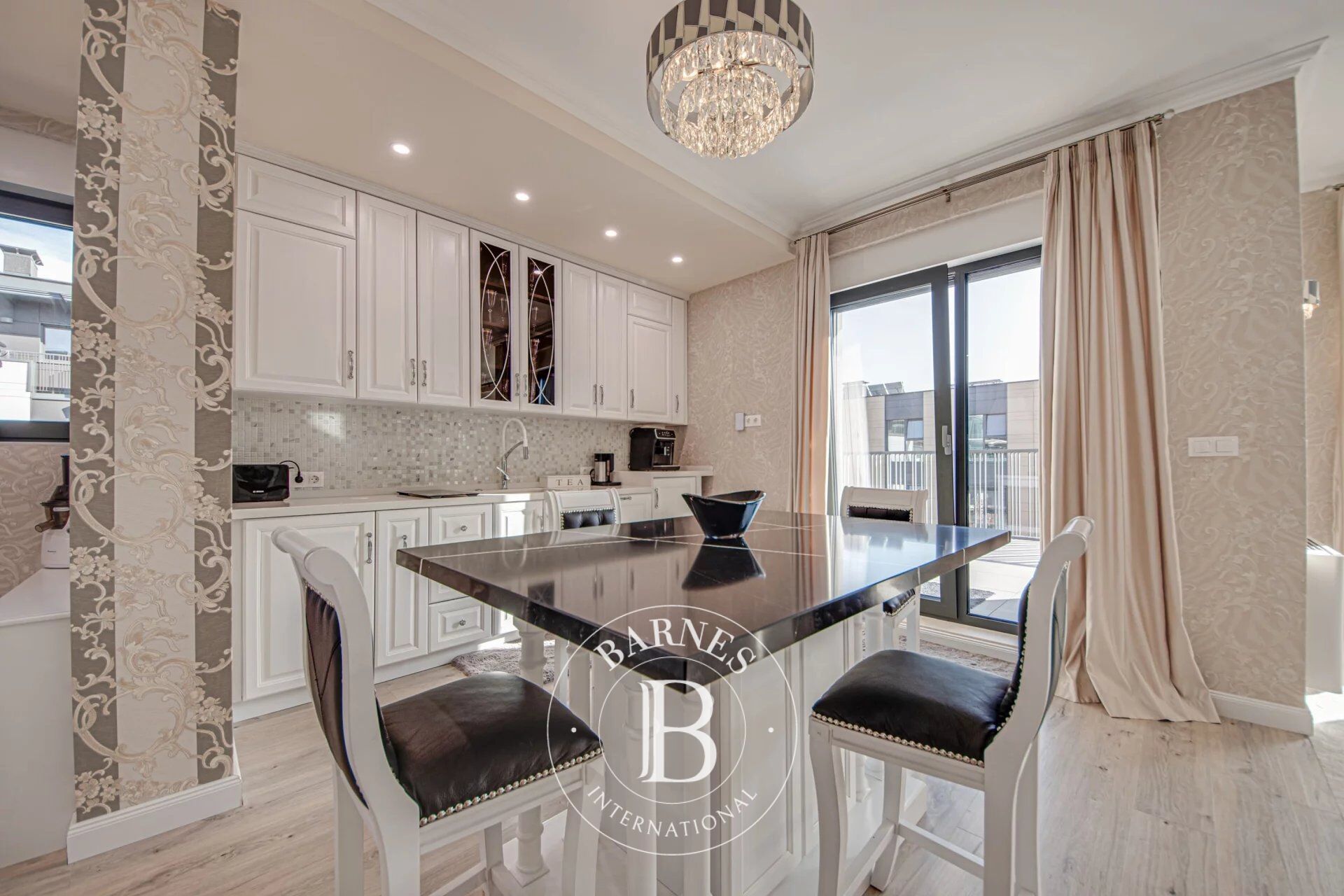 Penthouse Sofia - picture 16